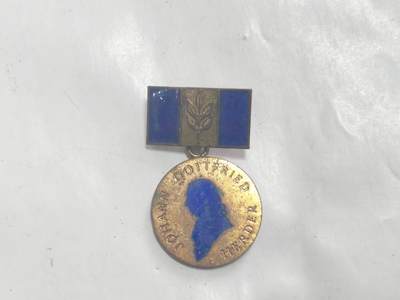 韵星假日军品类拍卖第52期  -- Rimey Holidays Militaria Auction 52 - 民主德国金级苏德友好协会奖章