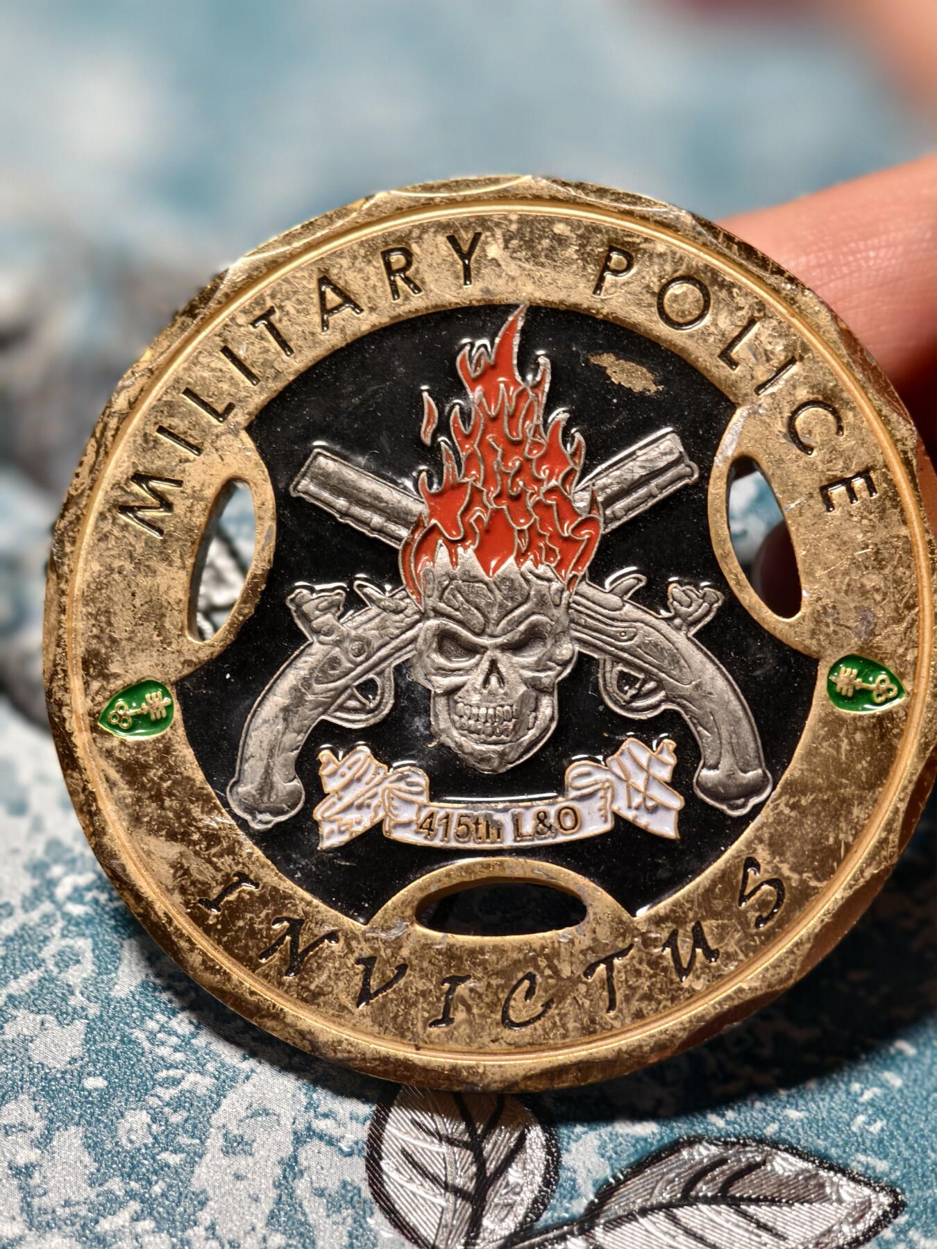 抚柳草堂-第二十三期章牌钱币  奖章勋章 满百包邮 放漏专场 美国陆军第415宪兵连阿富汗部署纪念挑战币（Challenge Coin）大尺寸品相如图直径63mm 重106.4g 