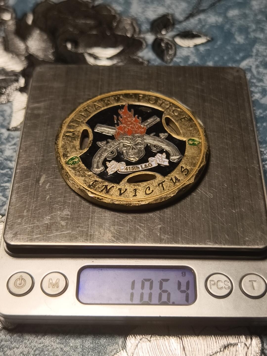 抚柳草堂-第二十三期章牌钱币  奖章勋章 满百包邮 放漏专场 美国陆军第415宪兵连阿富汗部署纪念挑战币（Challenge Coin）大尺寸品相如图直径63mm 重106.4g 