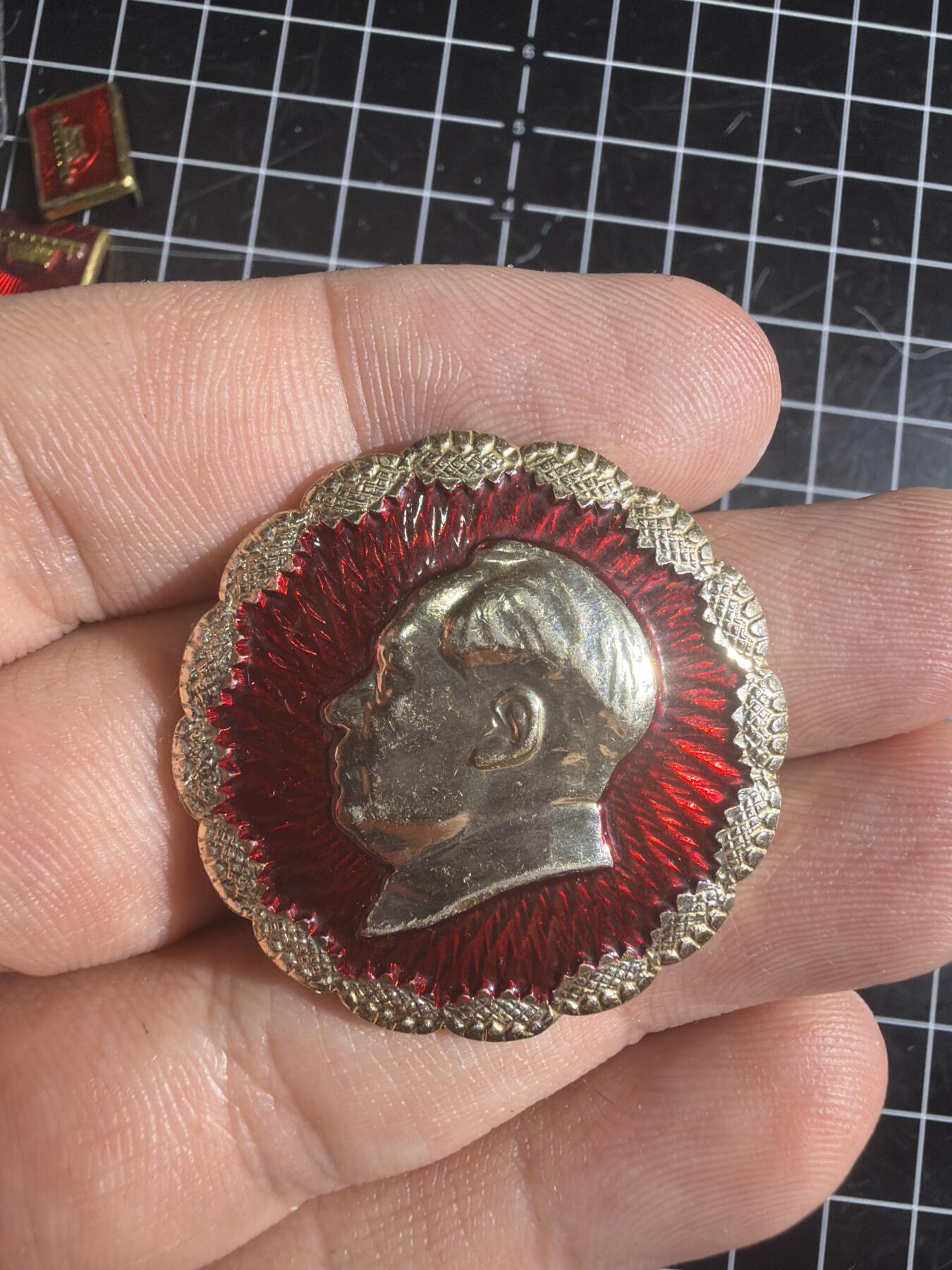 古冰库章牌勋赏收藏0起拍卖 海军朵朵葵花向太阳