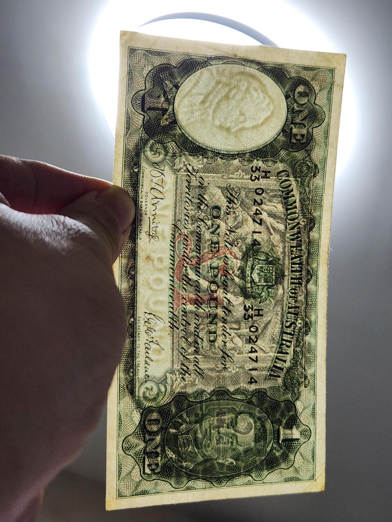 4月9号晚上8点 中外纸币自动截拍第53场 澳大利亚1镑 签名2 美品