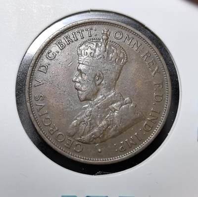 外国优质老铜币纪念币银币专场，周六晚上九点倒数截拍，满百包邮，周日发货,可寄存半年，喜欢朋友微信扫描二维码可直接参拍 - 英皇属地泽西1923 年 1/12 先令铜币，发行于乔治五世统治时期，泽西作为英国皇家属地，沿用英镑辅币体系发行本土货币。三狮纹章是泽西的传统象征，该币是一战后英国殖民体系稳固、海峡群岛经济恢复的实物遗存，见证了英帝国巅峰时期的地方货币制度。