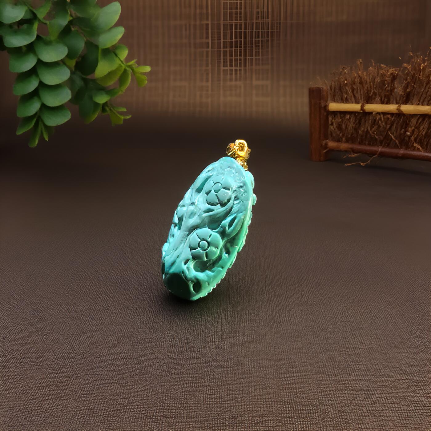 碧月说宝 君子怀瑾·当代和田玉清风专场(八) 精工雕刻18K金国风花旦松石吊坠