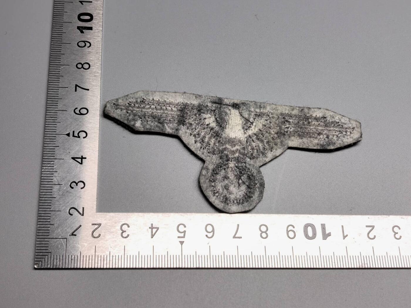 小驴勋章奖章收藏4月11日周六晚六点拍卖（珍爱和平，收藏战争，铭记历史，勿忘国耻，忠党爱国。有偿代拍，送拍规则在简介最后，参拍须阅读规则后再参拍，关系到运费包装发货时效真假辨别等关键信息，拍卖时不再发原图，看大图店主微信码在拍卖店铺介绍里）