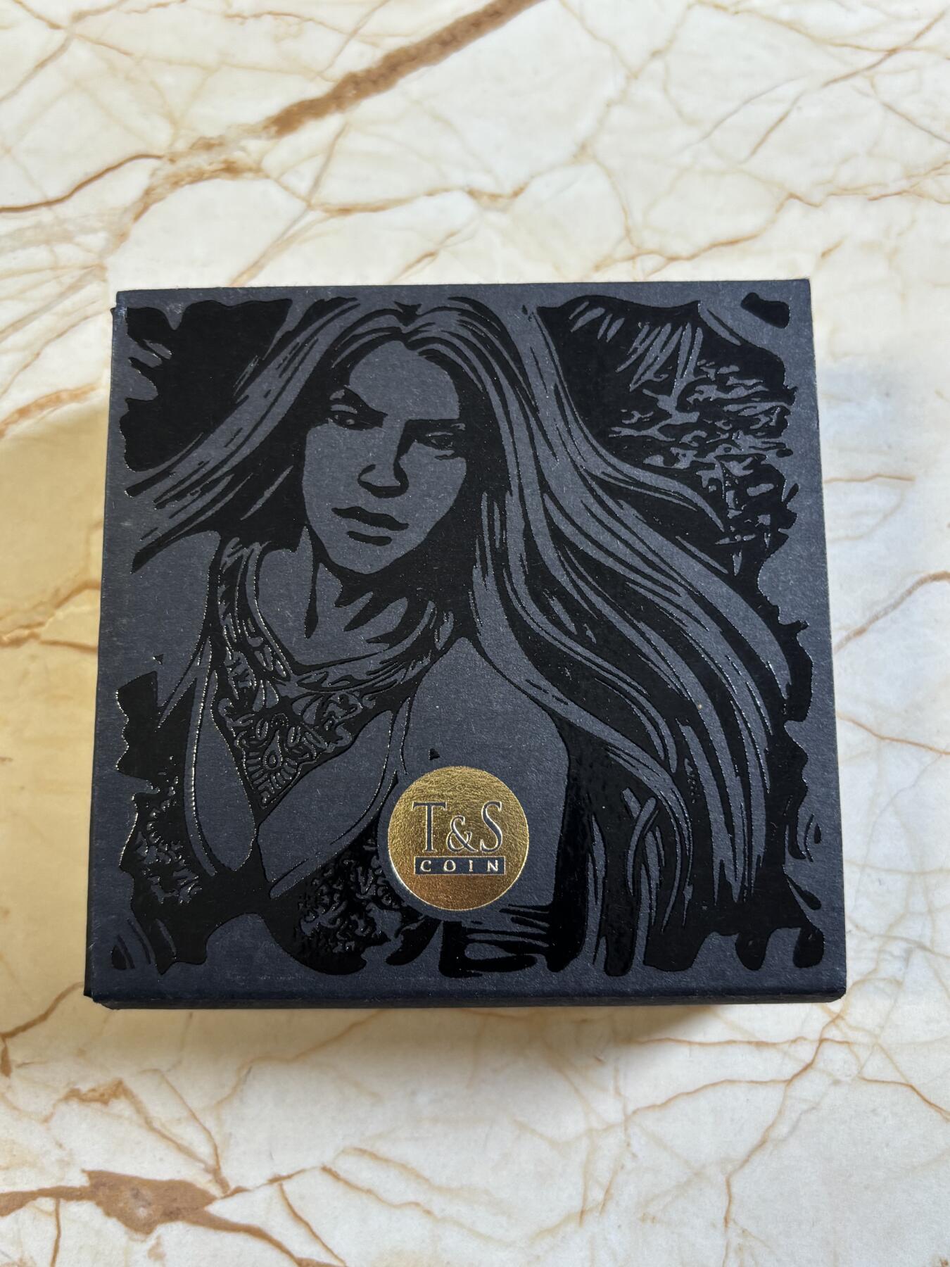 第197期拍卖 纽埃2025年亚马逊女战士2盎司高浮雕纪念银币，999银，2盎司，发行500枚