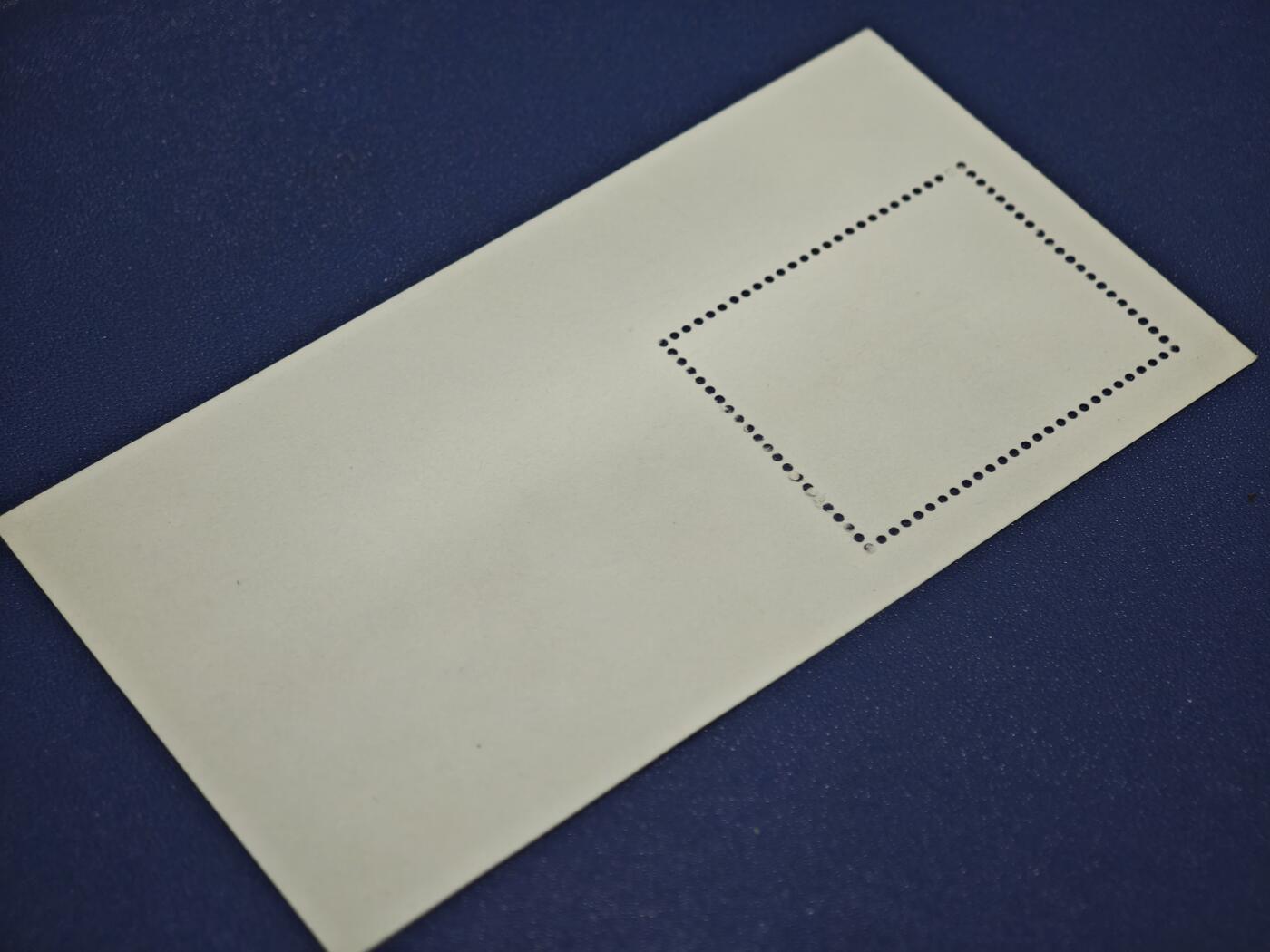 橙子收藏第八期(社会主义国家邮票专场) 一枚古巴1982年发行的“第51届国际集邮联合会（F.I.P）大会”小型张（Miniature Sheet），同时也是为纪念1982年法国巴黎国际集邮展（PHILEXFRANCE 82）发行的邮资凭证