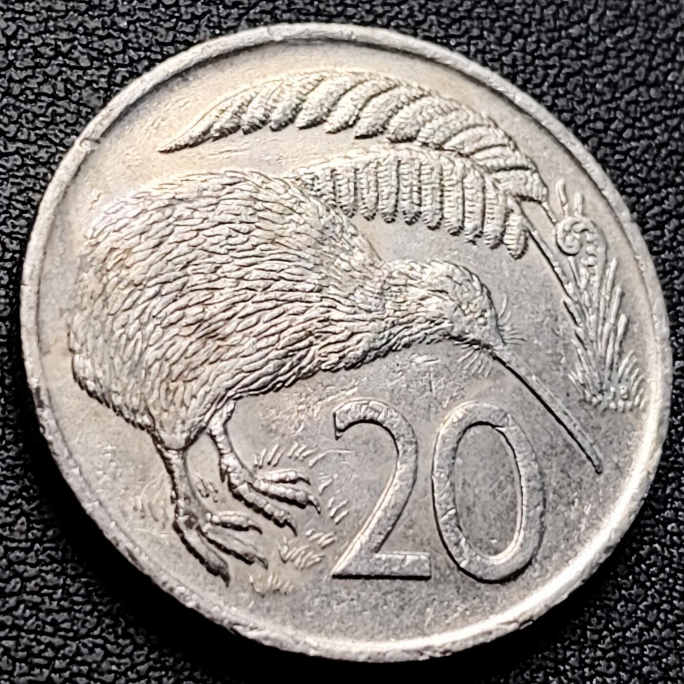 泉币菌-第223场-拍品多 请提前出价(工作原因  发货比较迟缓 已在拍卖规则里面说明 望理解)