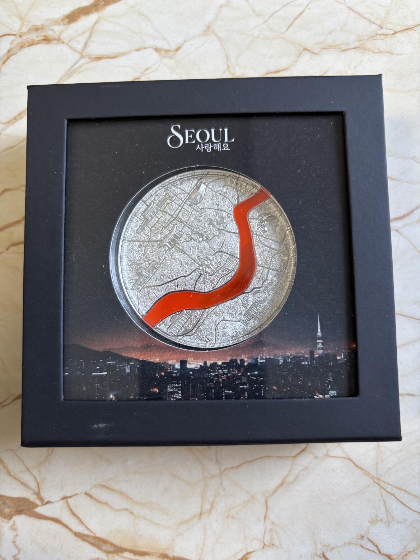 帕劳2024年蒂凡尼大都会4首尔高浮雕3盎司银币，999银，发行999枚