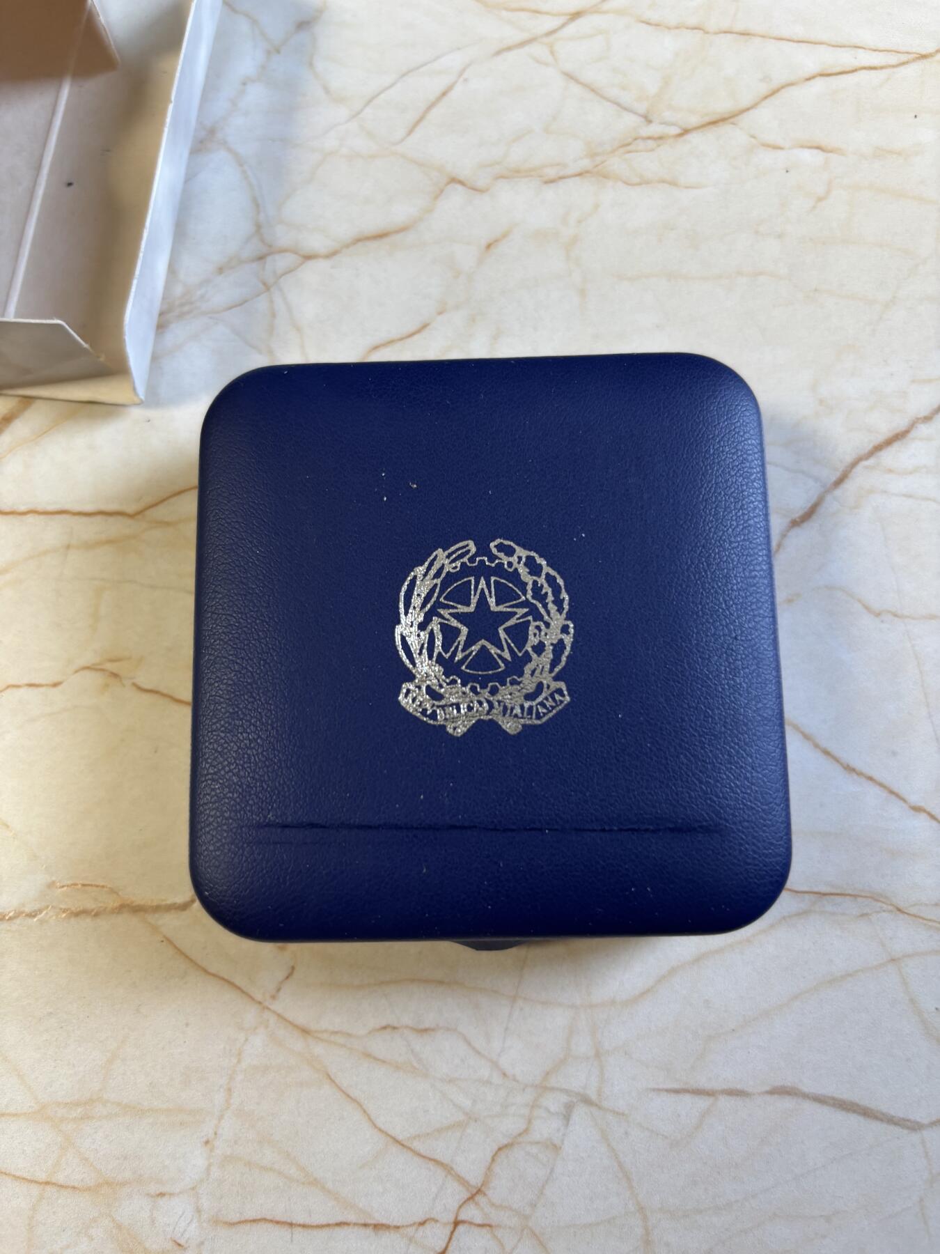 第197期拍卖 意大利2008年电影明星安娜马格纳尼精制纪念银币，925银，18克，发行9000枚，