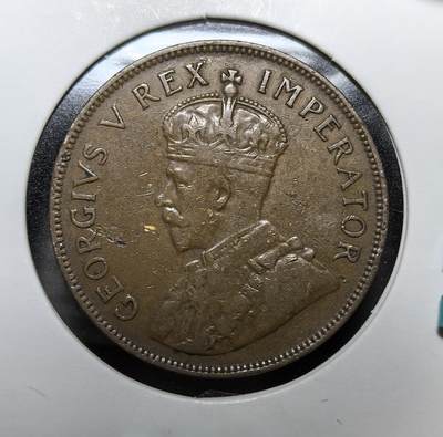 外国优质老铜币纪念币银币专场，周六晚上九点倒数截拍，满百包邮，周日发货,可寄存半年，喜欢朋友微信扫描二维码可直接参拍 - 南非1934年1便士铜币，发行于乔治五世统治时期，双语铭文体现南非英裔与阿非利卡裔的双重文化背景，金鹿号帆船是南非殖民航海史的象征。该币是南非联邦建立后统一货币体系的核心实物，见证了英属南非的殖民统治与南非国家认同的形成。