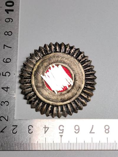 小驴勋章奖章收藏4月11日周六晚六点拍卖（珍爱和平，收藏战争，铭记历史，勿忘国耻，忠党爱国。有偿代拍，送拍规则在简介最后，参拍须阅读规则后再参拍，关系到运费包装发货时效真假辨别等关键信息，拍卖时不再发原图，看大图店主微信码在拍卖店铺介绍里） - 现代工艺品 帽徽 非原品