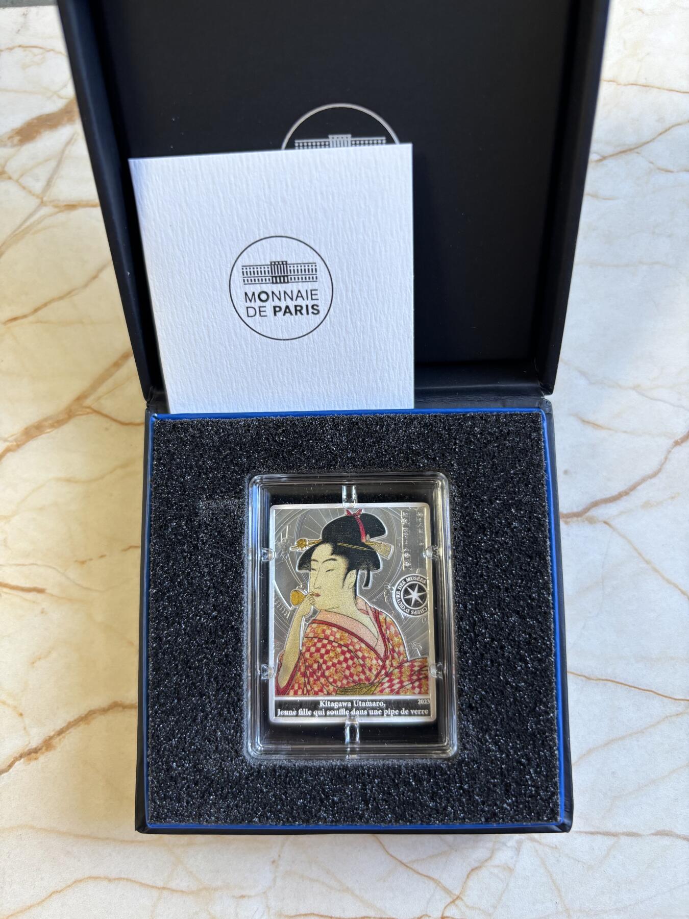 第197期拍卖 法国2023年卢浮宫杰作系列日本艺妓矩形纪念彩银币22.2克，999银，发行3000枚