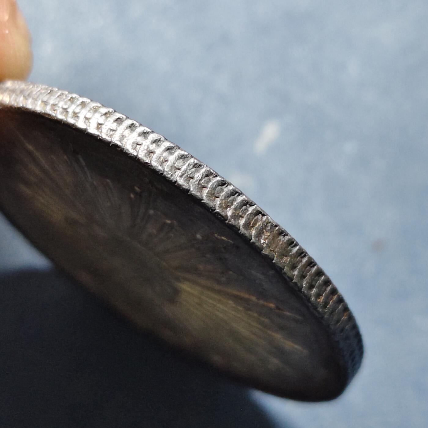 【全场包邮】纯粹捡漏拍519场 墨西哥1886年8瑞尔花边鹰洋银币-萨卡特卡斯州（Zs）厂【28.9毫米27.07克90.3%】-C