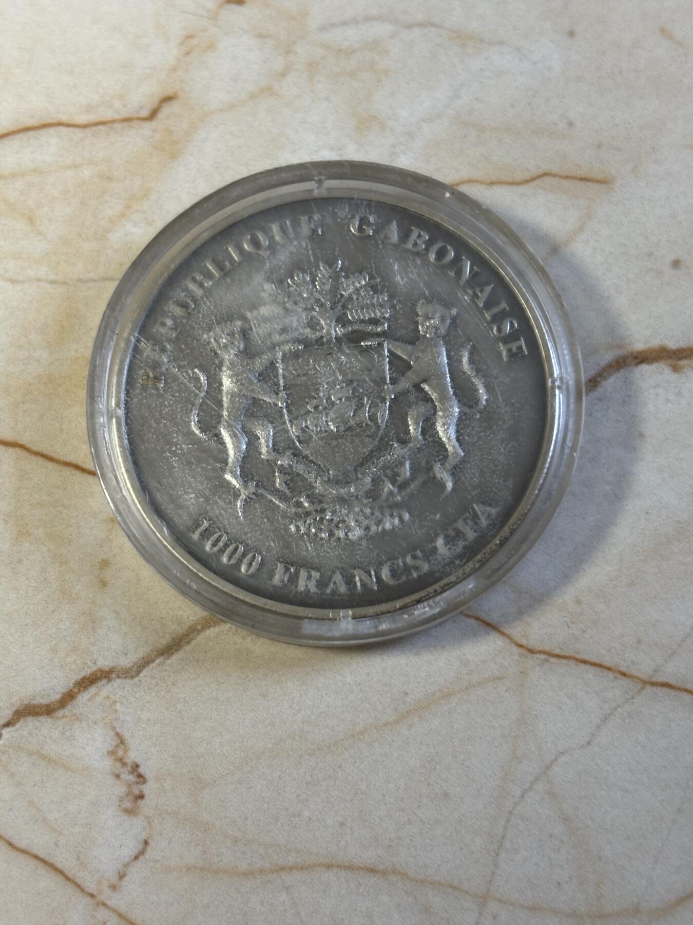 第197期拍卖 加蓬2012年非洲野生动物系列大象1盎司仿古银币，999银，发行2000枚