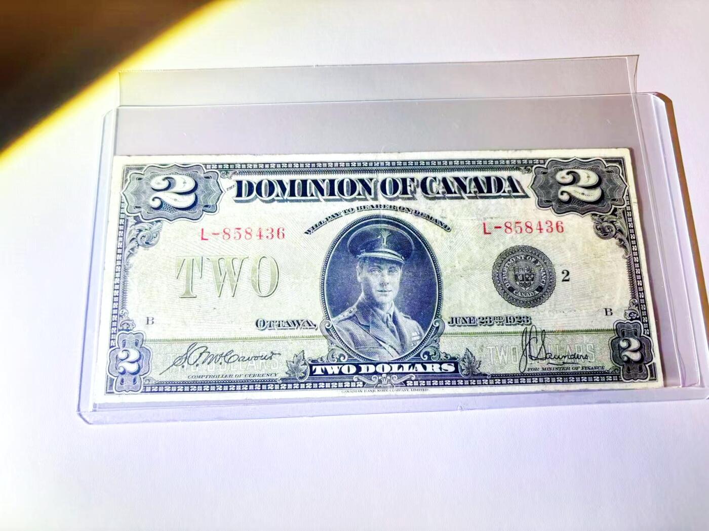 【Blue Auction】世界纸币精拍第807期——18级TOP拍卖/信誉/品质/专业/高效💫 加拿大自治领1923年2元 正面为威尔士亲王即后来的国王爱德华八世戎装像 其1936年登基 不爱江山爱美人 在位仅不到1年 品相如图