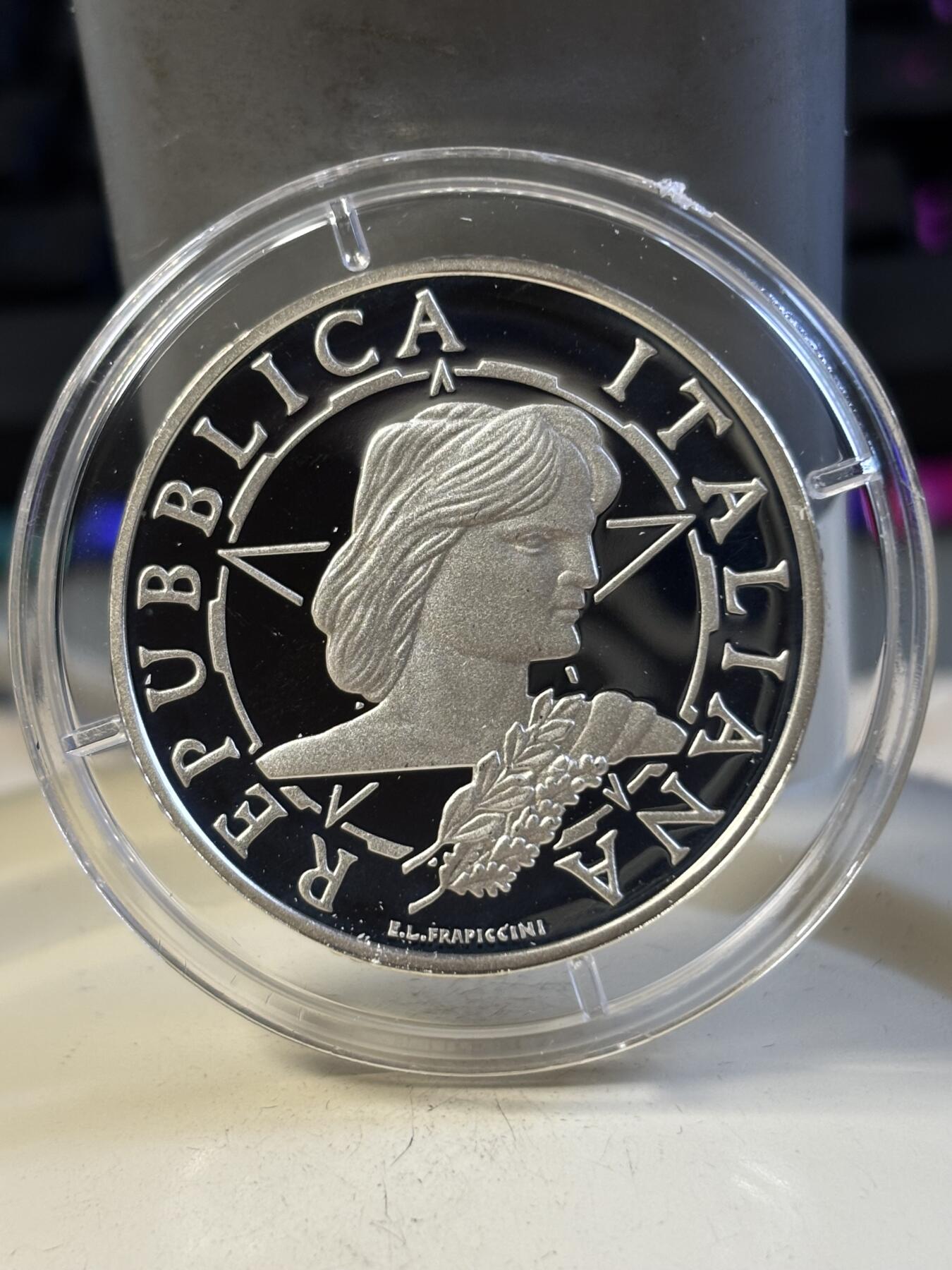 第197期拍卖 意大利1996年共和国成立50周年10000里拉精制银币，10000枚，发行10000枚，