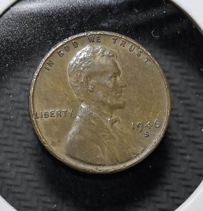 外国优质老铜币纪念币银币专场，周六晚上九点倒数截拍，满百包邮，周日发货,可寄存半年，喜欢朋友微信扫描二维码可直接参拍 - 美国1946 年S版林肯小麦 1 美分铜币