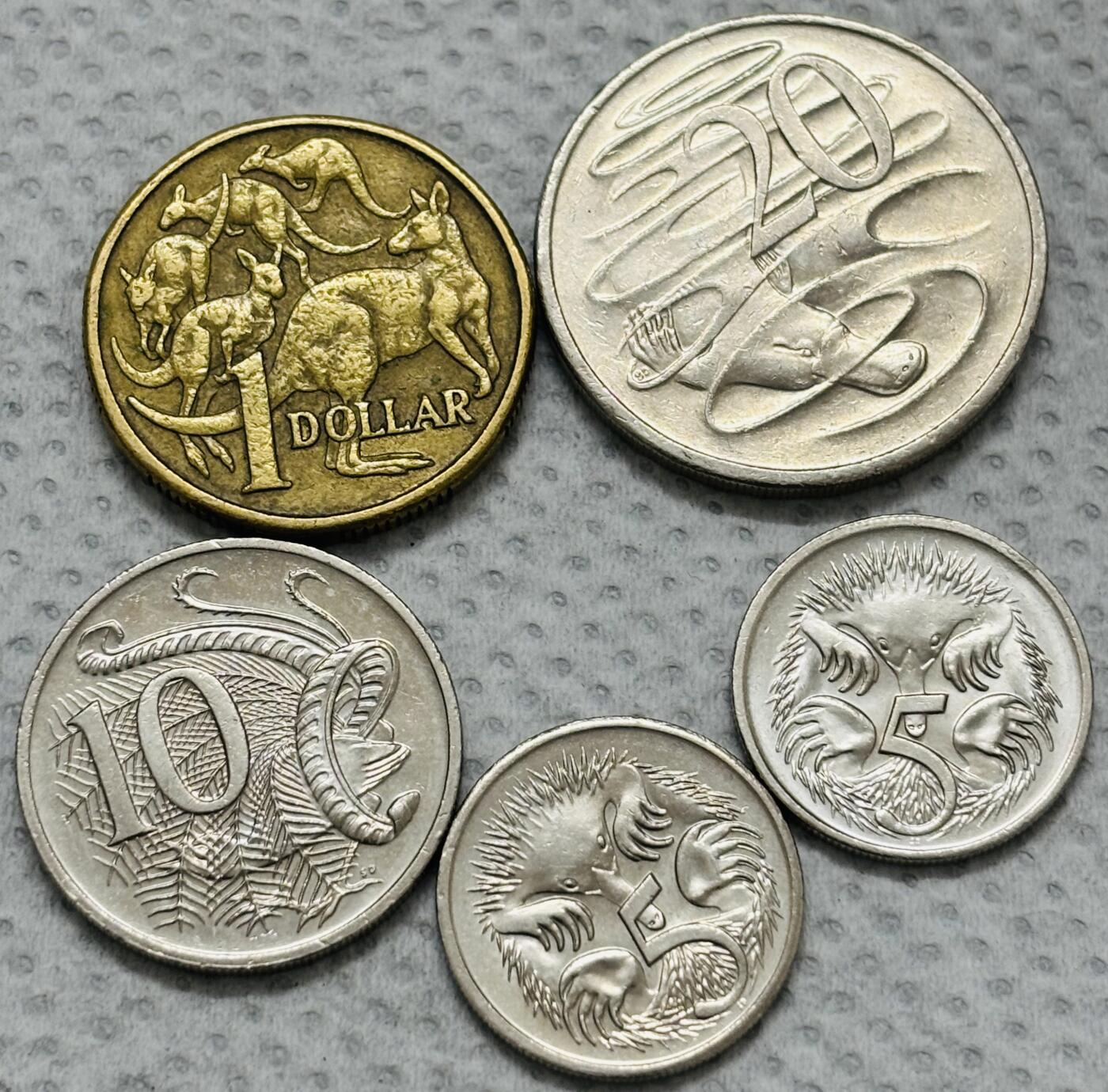 文馨钱币收藏第 299 场，长期接代拍业务 好品澳大利亚一组 5 枚