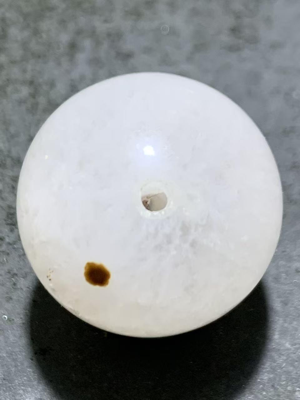 精美高玉化冰飘战国红玛瑙圆珠一颗！