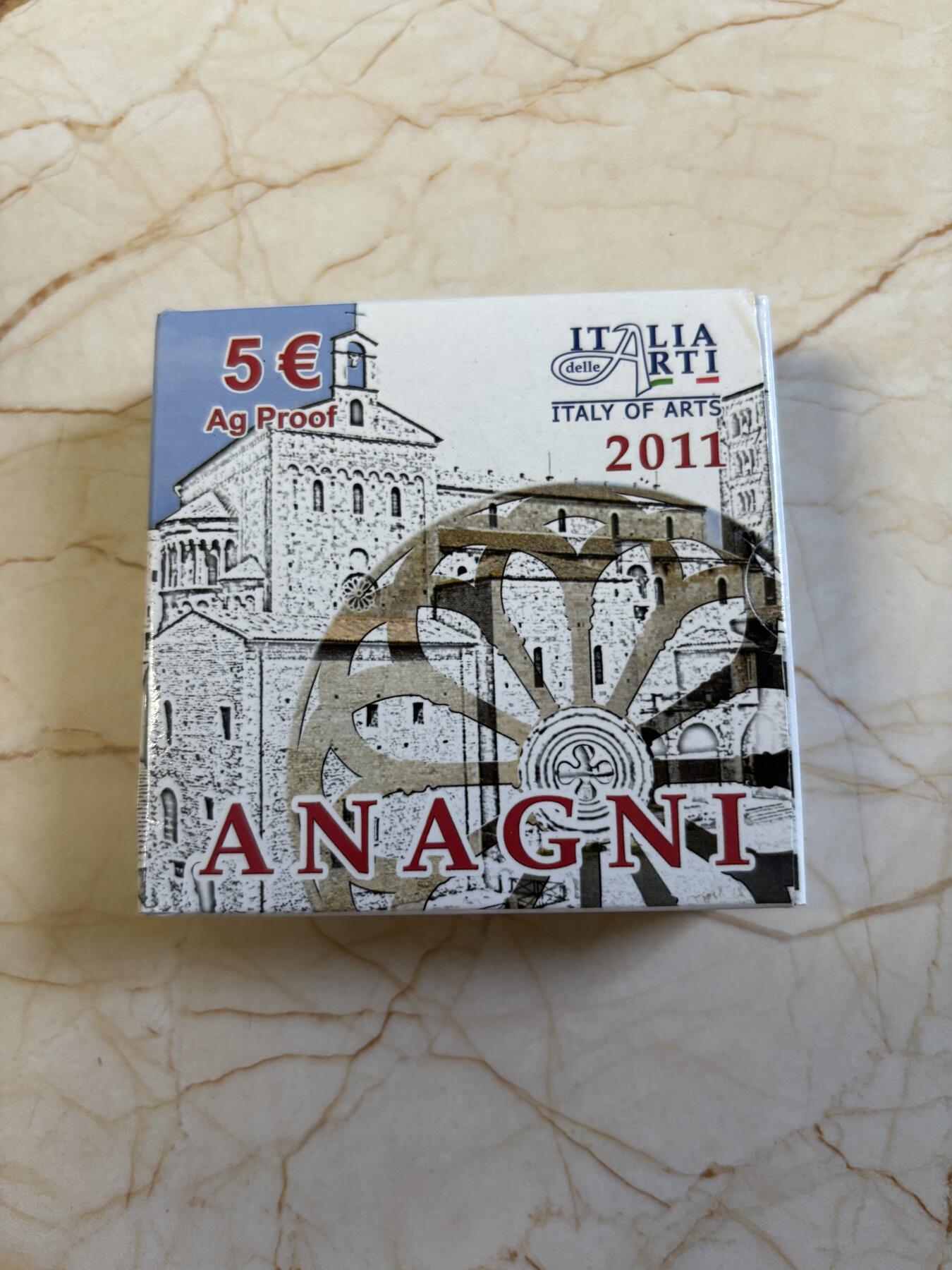 第197期拍卖 意大利2011年艺术意大利系列阿纳尼精制纪念银币，925银，18克，发行7000枚，有氧化