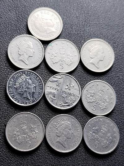 泉币菌-第223场-拍品多 请提前出价(工作原因  发货比较迟缓 已在拍卖规则里面说明 望理解) - 高币值10枚一组 英国5便士小版 混合年份