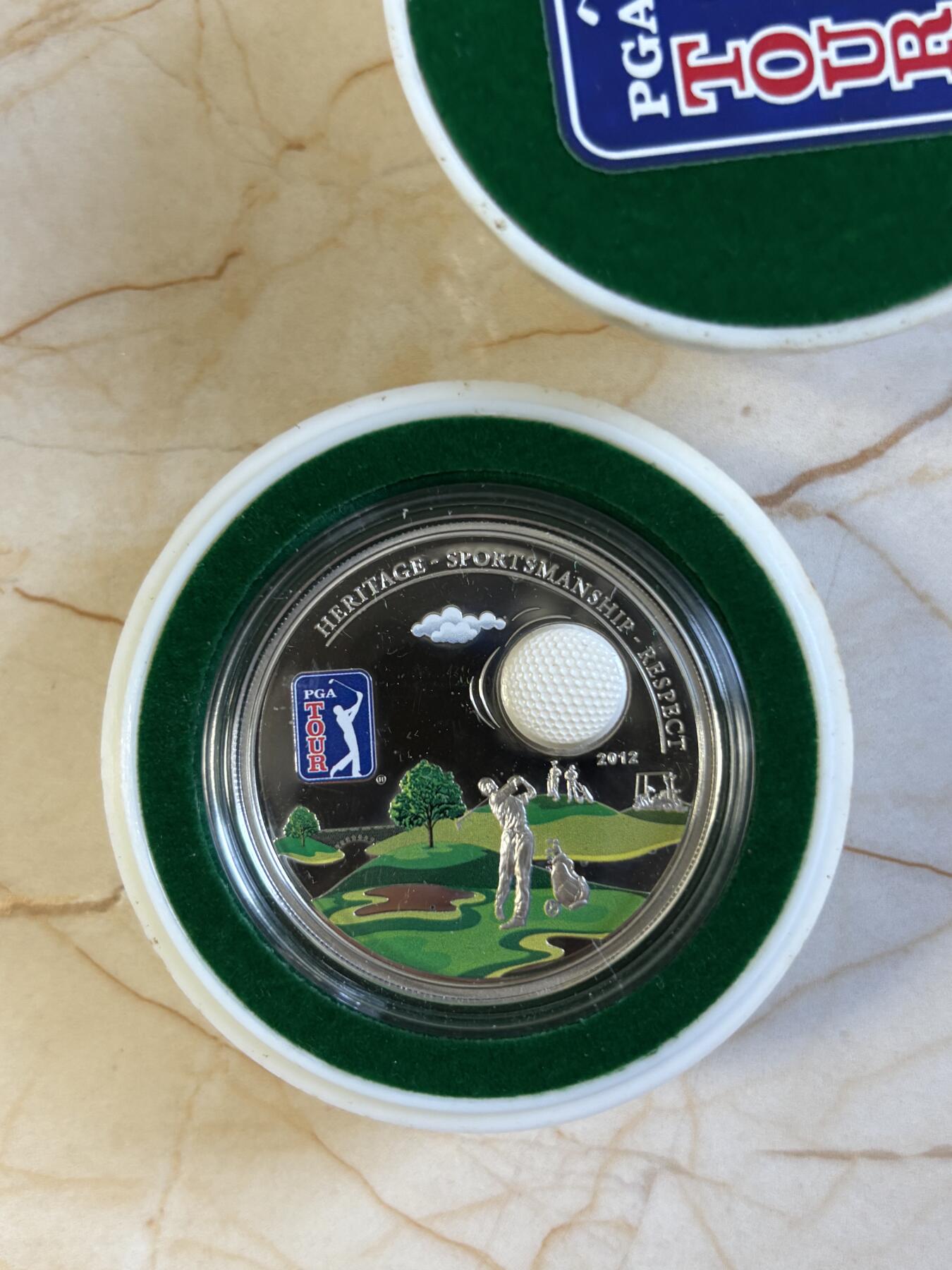 第197期拍卖 库克2012年PGA高尔夫球系列1镶嵌彩色精制纪念银币，925银，20克，发行2500枚