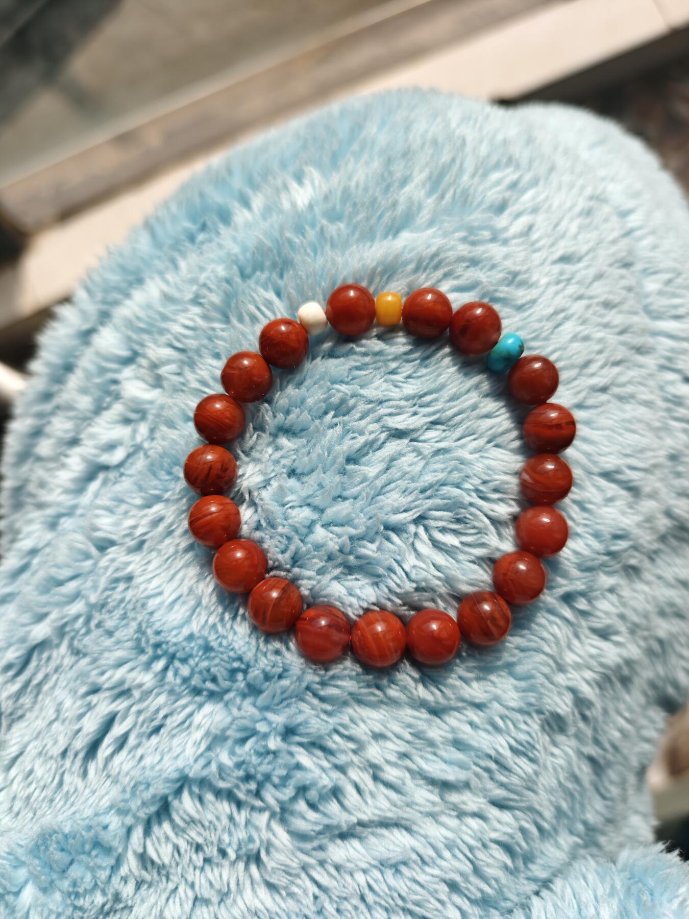 捡漏价！限时三天！
出一个全新瓦西火焰多宝手串