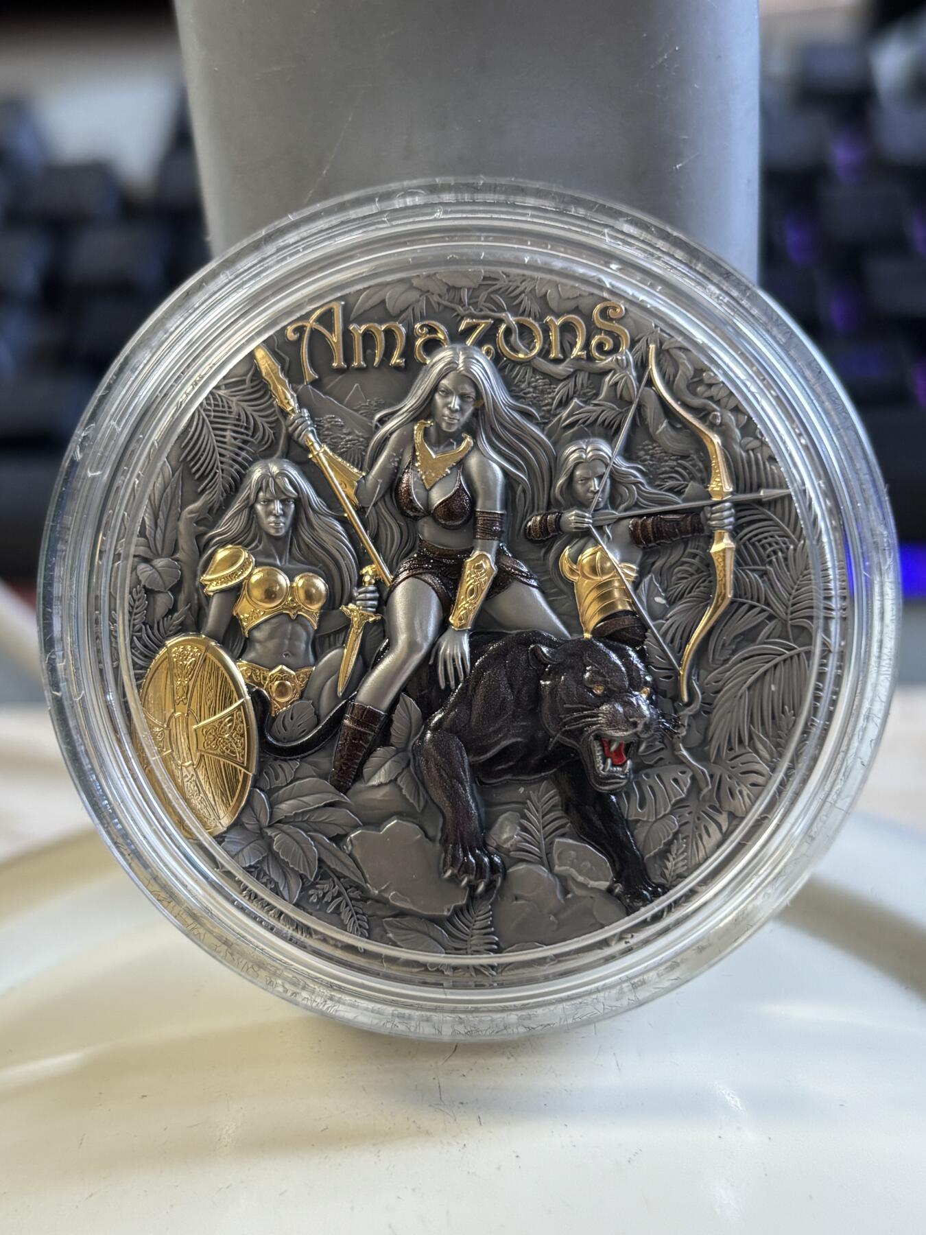 第197期拍卖 纽埃2025年亚马逊女战士2盎司高浮雕纪念银币，999银，2盎司，发行500枚