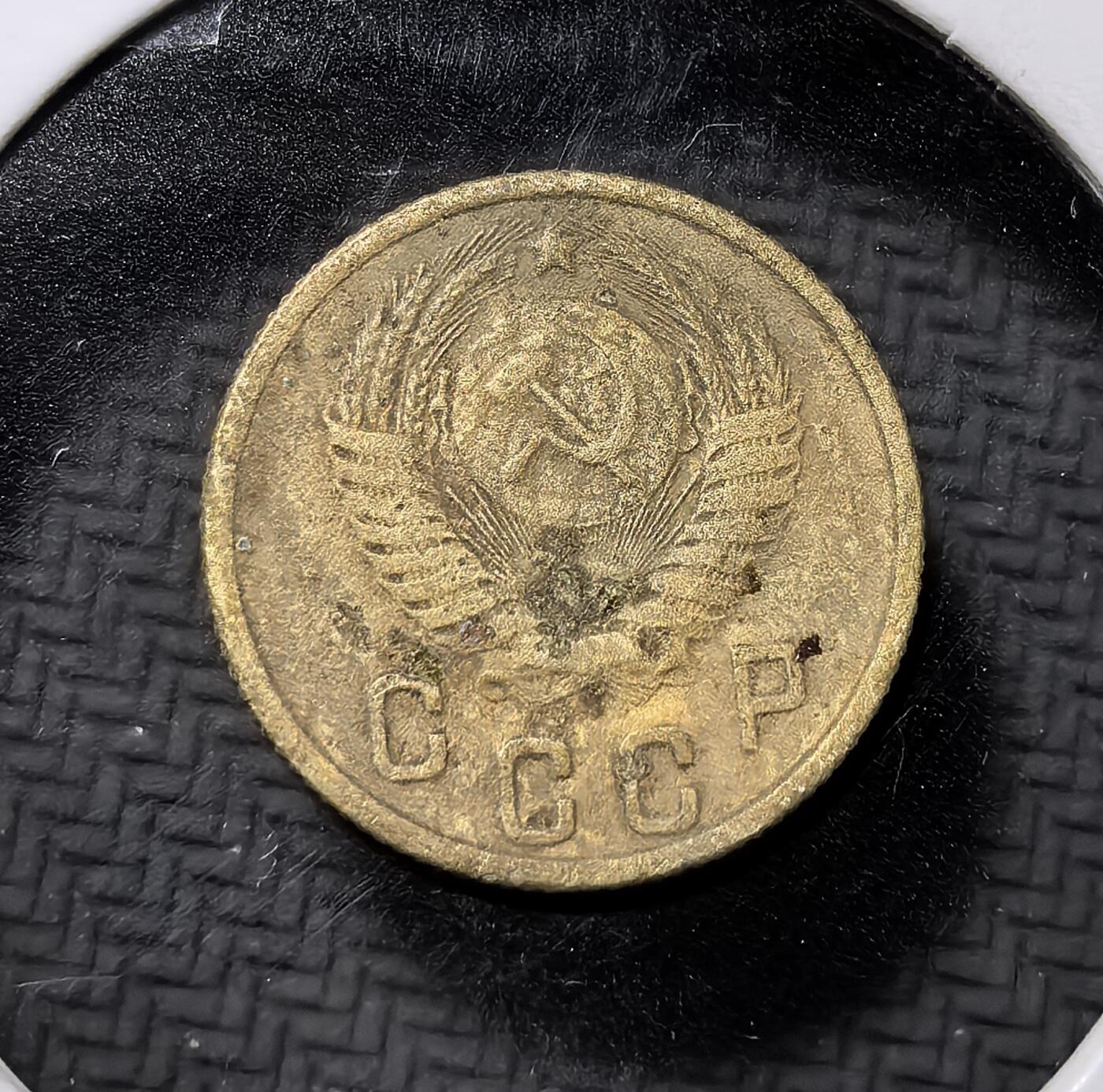 外国优质老铜币纪念币银币专场，周六晚上九点倒数截拍，满百包邮，周日发货,可寄存半年，喜欢朋友微信扫描二维码可直接参拍