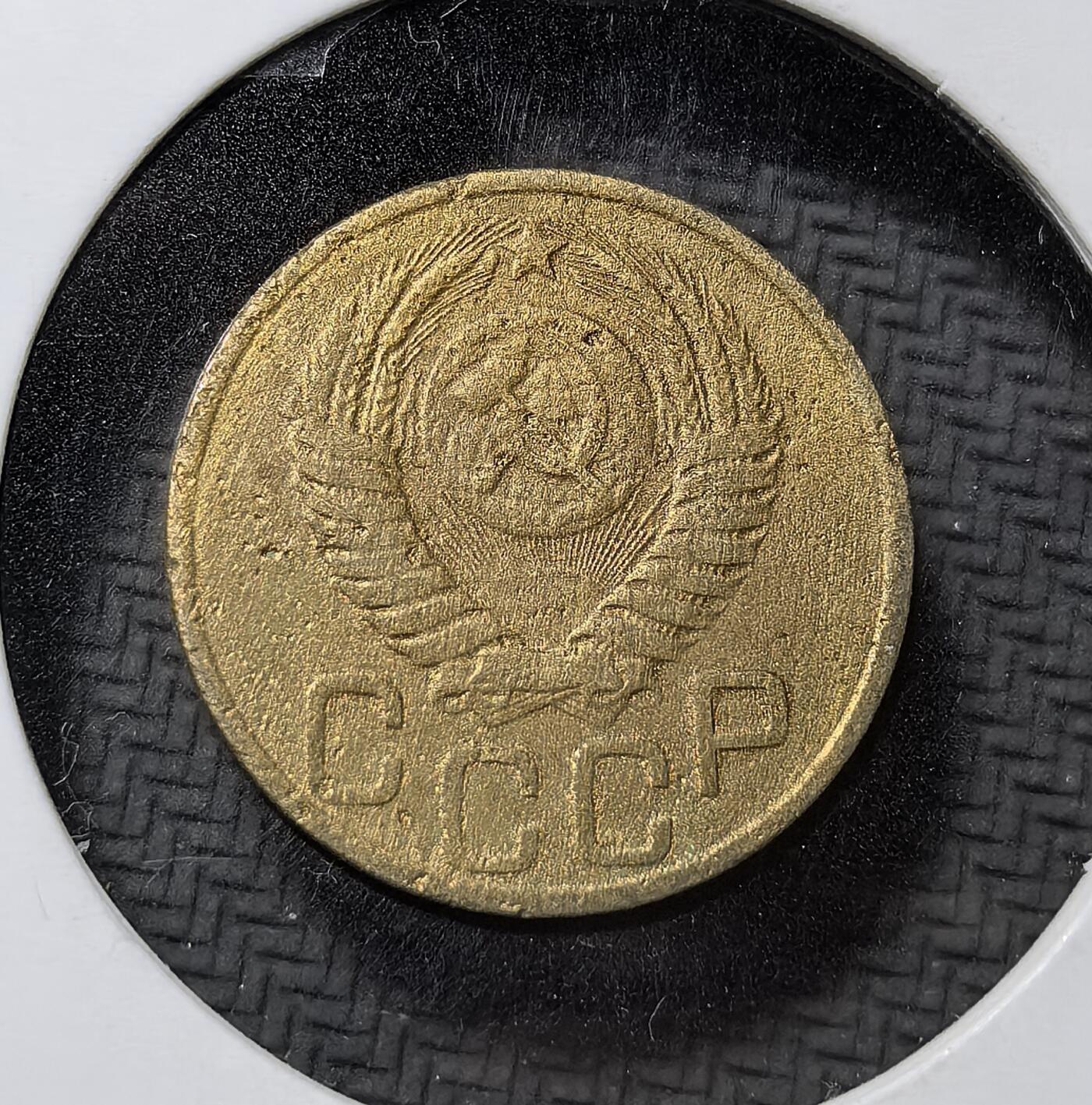 外国优质老铜币纪念币银币专场，周六晚上九点倒数截拍，满百包邮，周日发货,可寄存半年，喜欢朋友微信扫描二维码可直接参拍