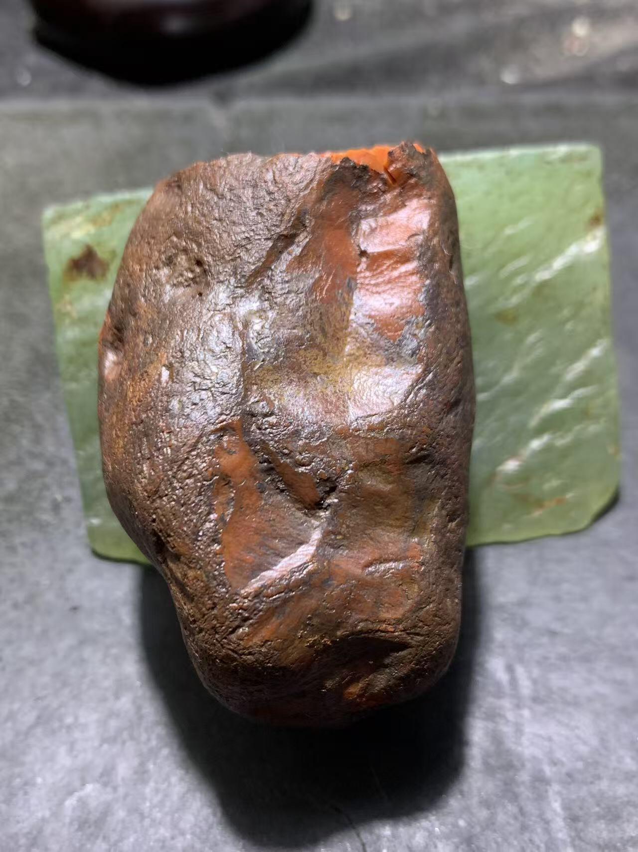 精美川料铁红皮开窗料荔枝冻心南红玛瑙原石一颗，