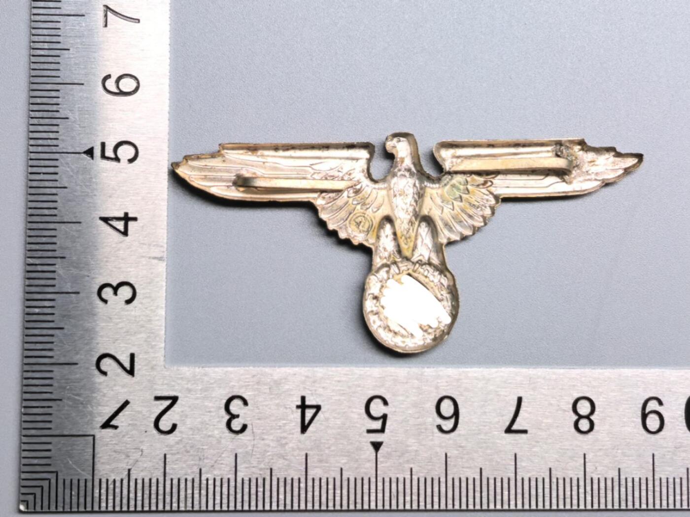 小驴勋章奖章收藏4月11日周六晚六点拍卖（珍爱和平，收藏战争，铭记历史，勿忘国耻，忠党爱国。有偿代拍，送拍规则在简介最后，参拍须阅读规则后再参拍，关系到运费包装发货时效真假辨别等关键信息，拍卖时不再发原图，看大图店主微信码在拍卖店铺介绍里）