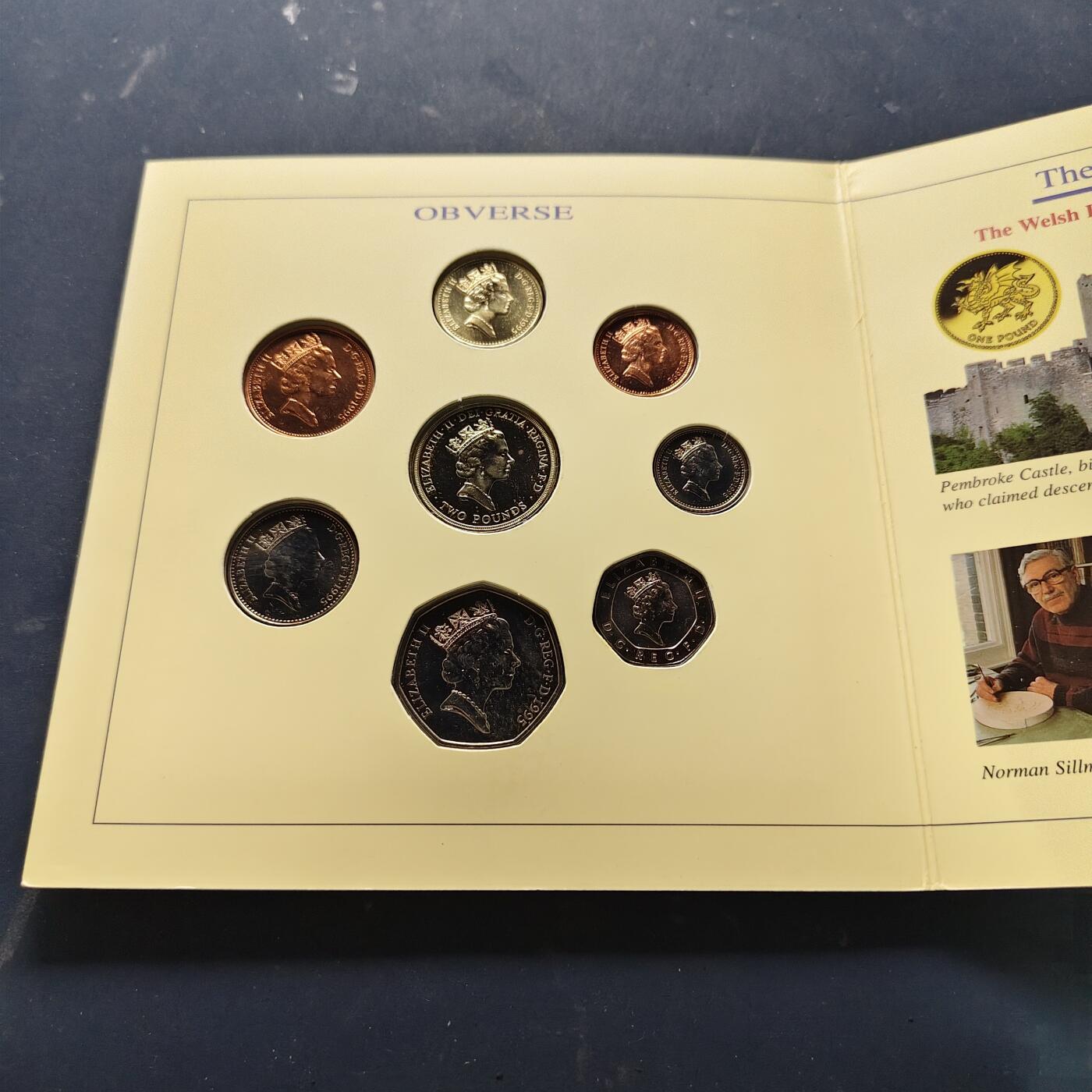 【全场包邮】纯粹捡漏拍521场 英国官方封装套币3套一组-1982年封装（无外壳）+1982年封装+1995年封装含联合国2镑