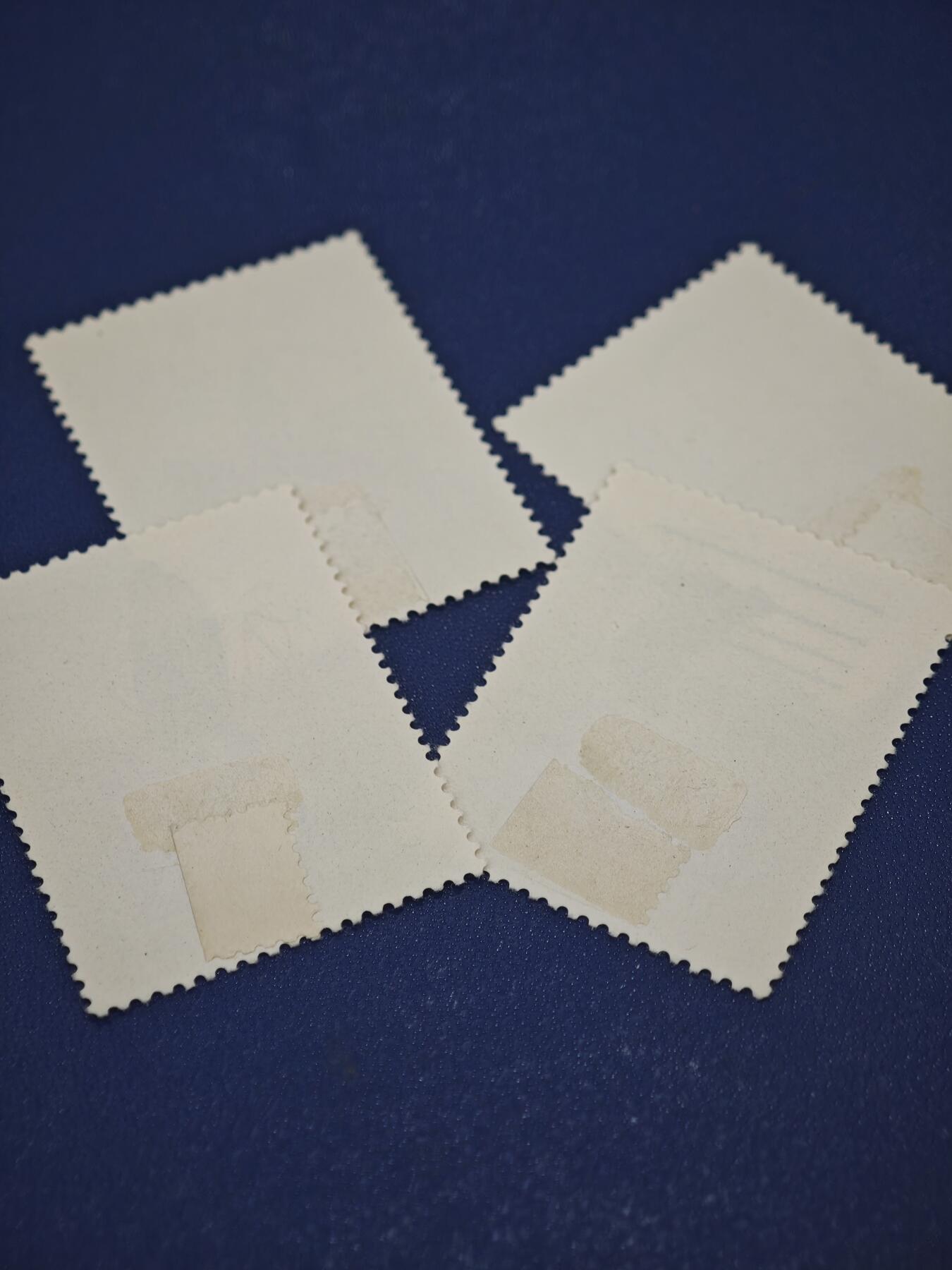 橙子收藏第八期(社会主义国家邮票专场) 越南民主共和国（北越）1960年代 越南传统舞蹈系列邮票（4枚）  这是一套展现越南民族文化的经典邮票，以不同的传统舞蹈为主题，是北越时期民族文化主题邮票的代表作品。