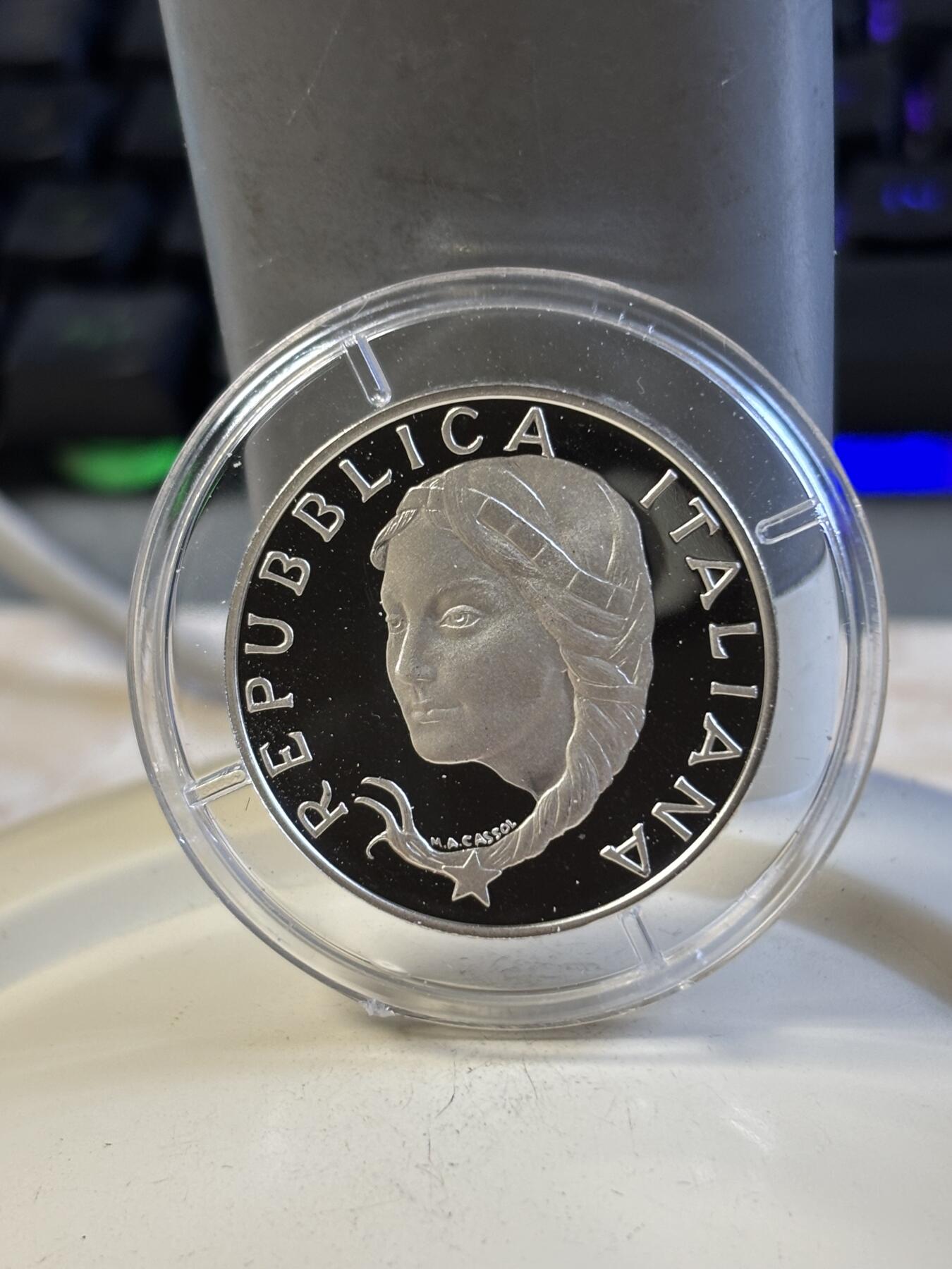 第197期拍卖 意大利1996年欧盟轮值主席国5000里拉精制纪念银币，835银，18克，