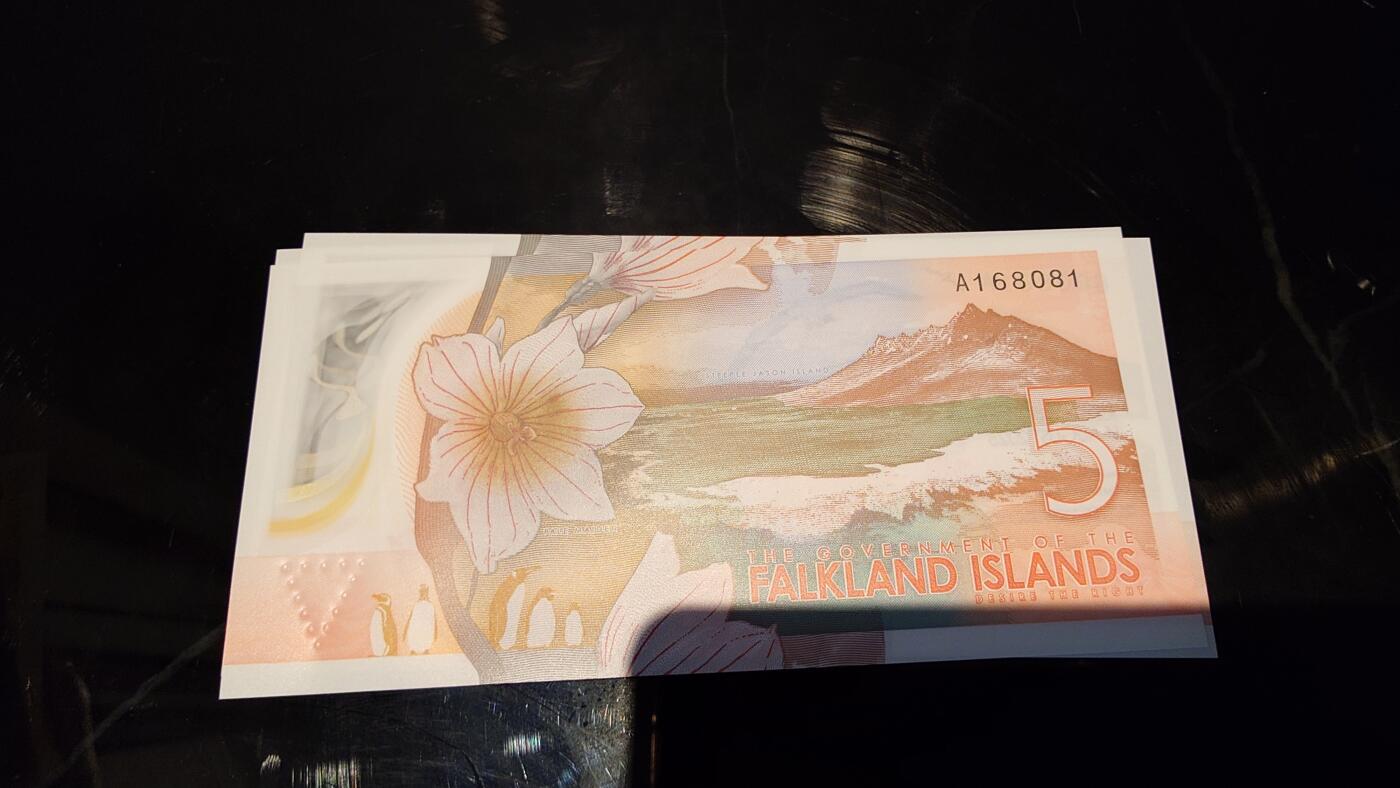 世界钱币～微拍第245期暨2026年第26期  新货卖剩品种部分上架提供选购 2025年福克兰群岛5镑 全新绝品无47倒置号 尾号069
