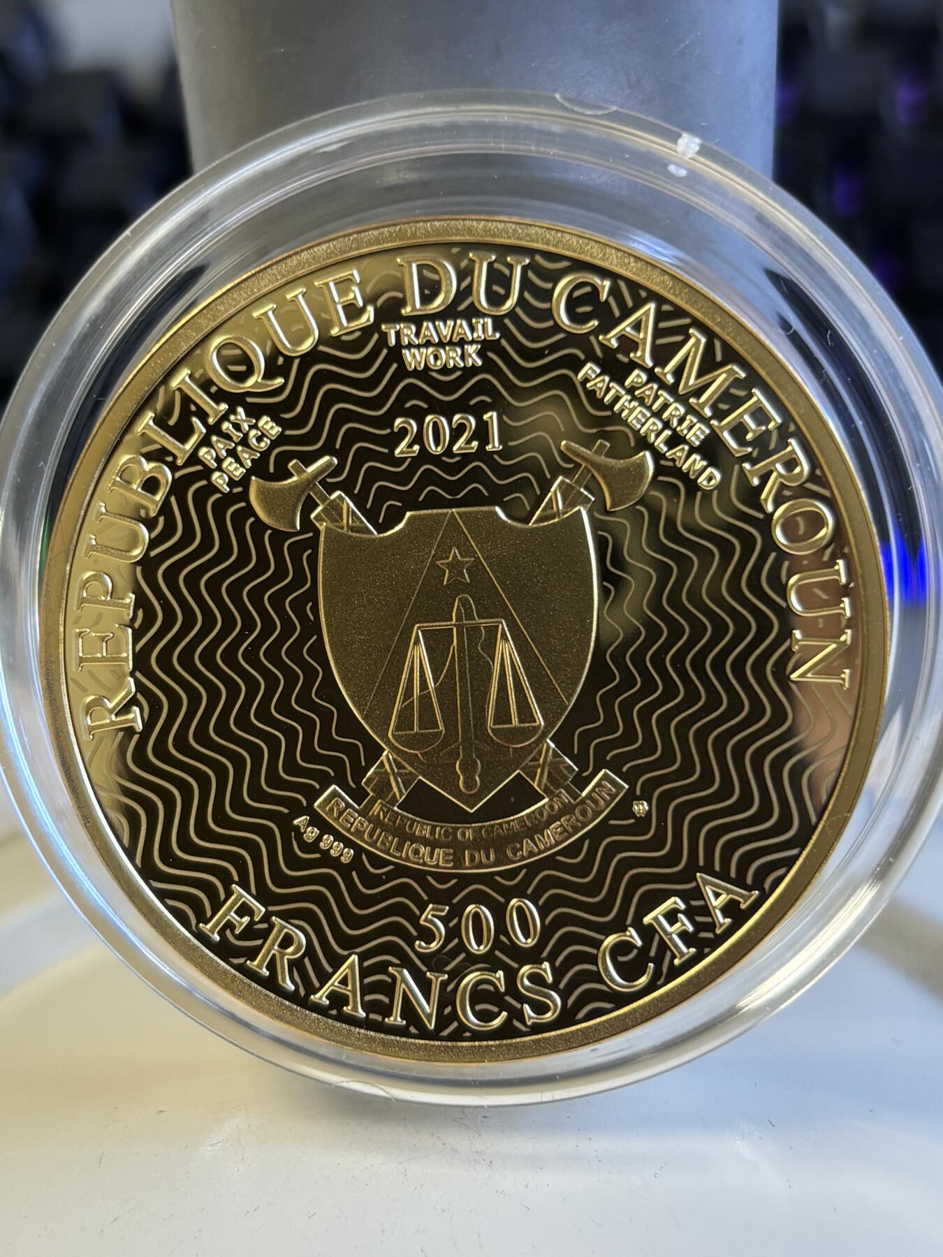 第197期拍卖 喀麦隆2021年幸运树2镶嵌彩色精制双面镀金银币17.5克，999银，发行555枚