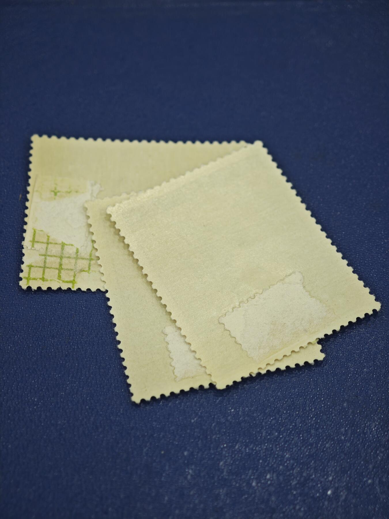 橙子收藏第八期(社会主义国家邮票专场) 阿富汗 1961年“教师节”花卉主题邮票（全套3枚）     这是一套阿富汗王国（1960年代君主制时期）发行的教师节纪念邮票，以浓郁的伊斯兰艺术风格与花卉写实构图结合，是阿富汗早期邮政发行中极具代表性的品种