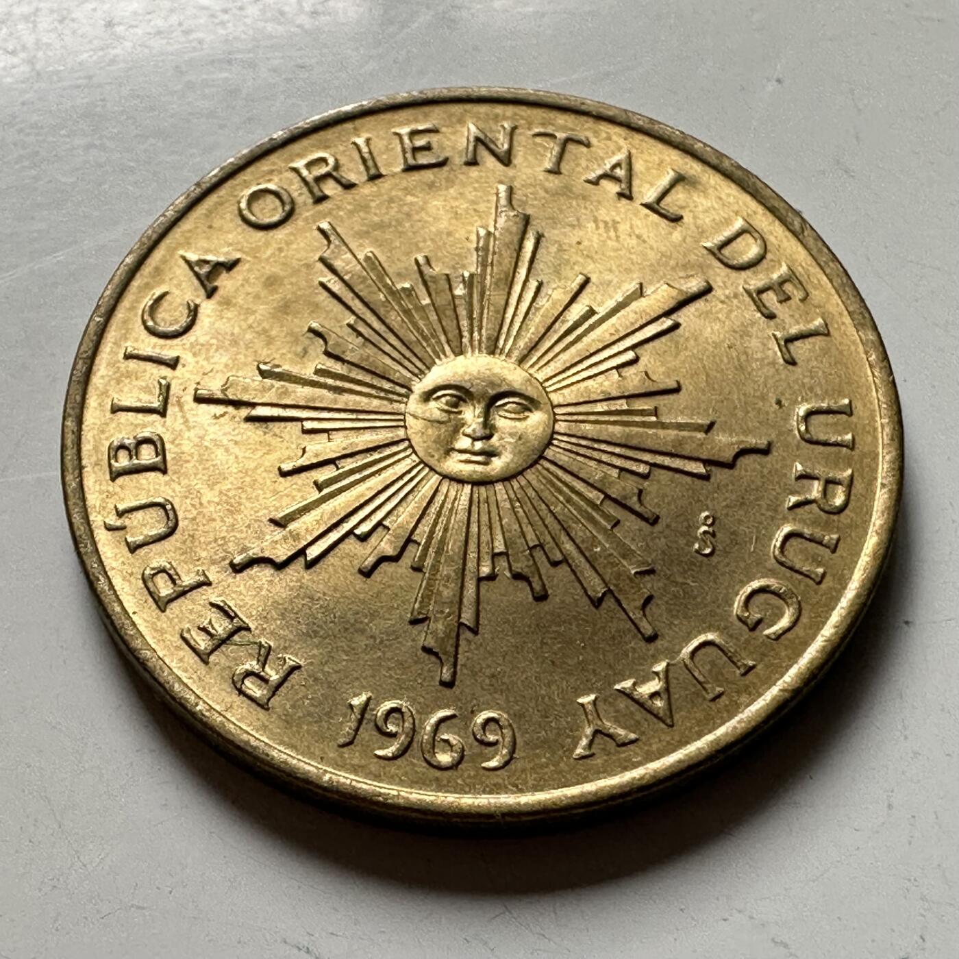 🌹外币初藏🌹🐯2026年第40场   每周二四六晚8️⃣点 世界钱币 乌拉圭 1969年5比索