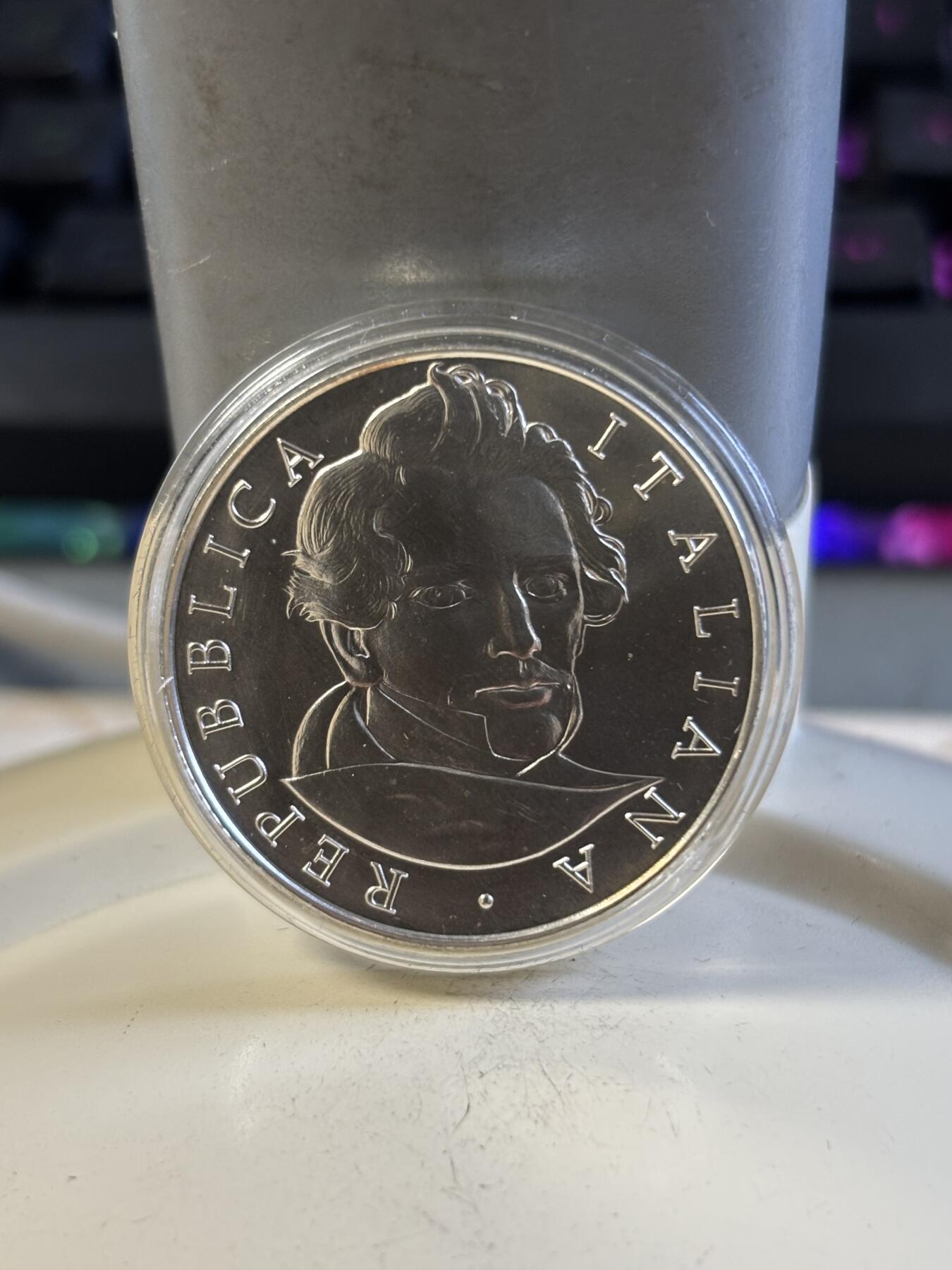 第197期拍卖 意大利2013年诗人朱塞佩吉奥奇诺贝利普制纪念银币，925银，18克，发行7000枚