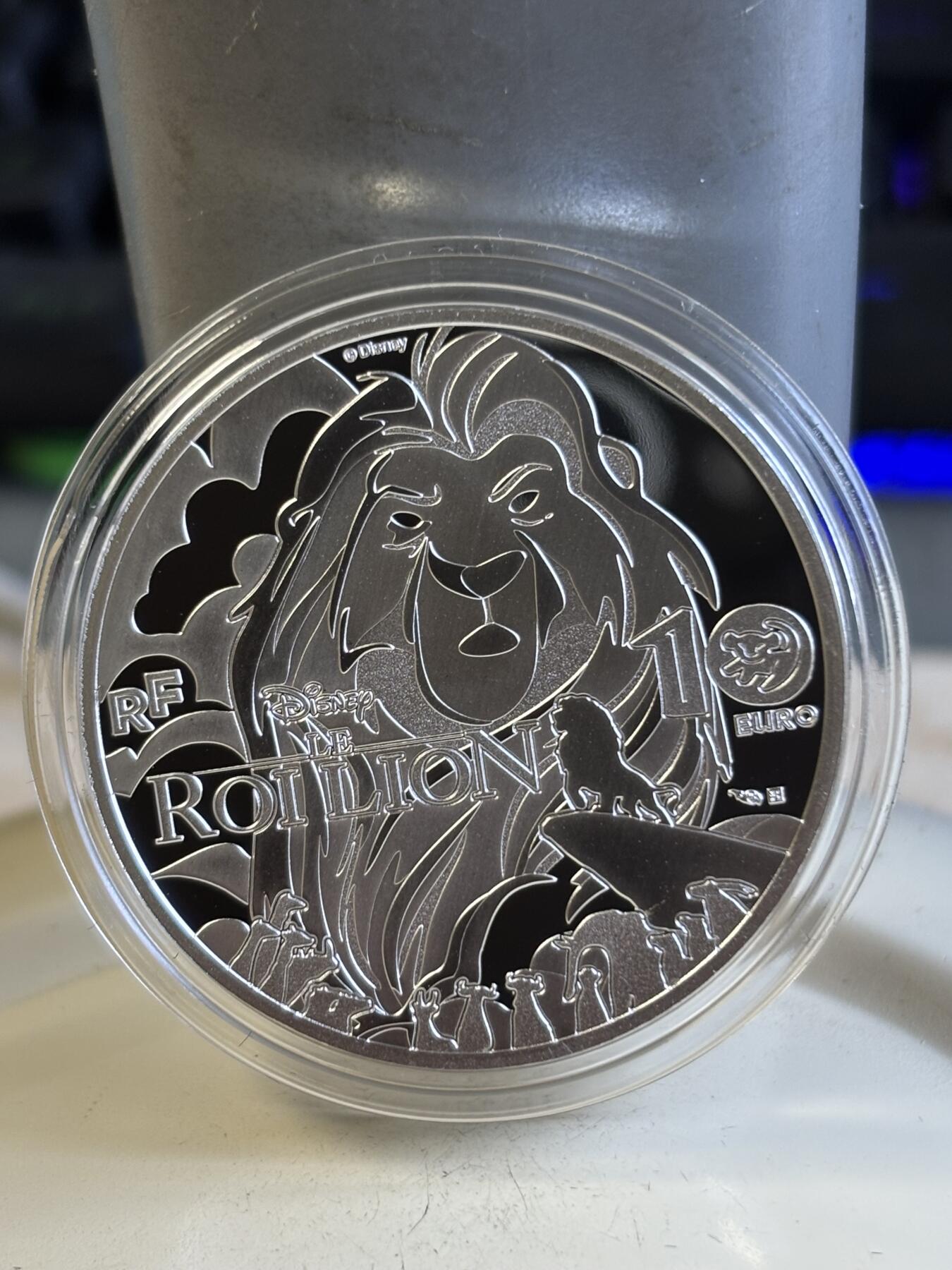 第197期拍卖 法国2024年迪士尼狮子王上映30周年彩色纪念银币，999银，22.2克，发行5000枚