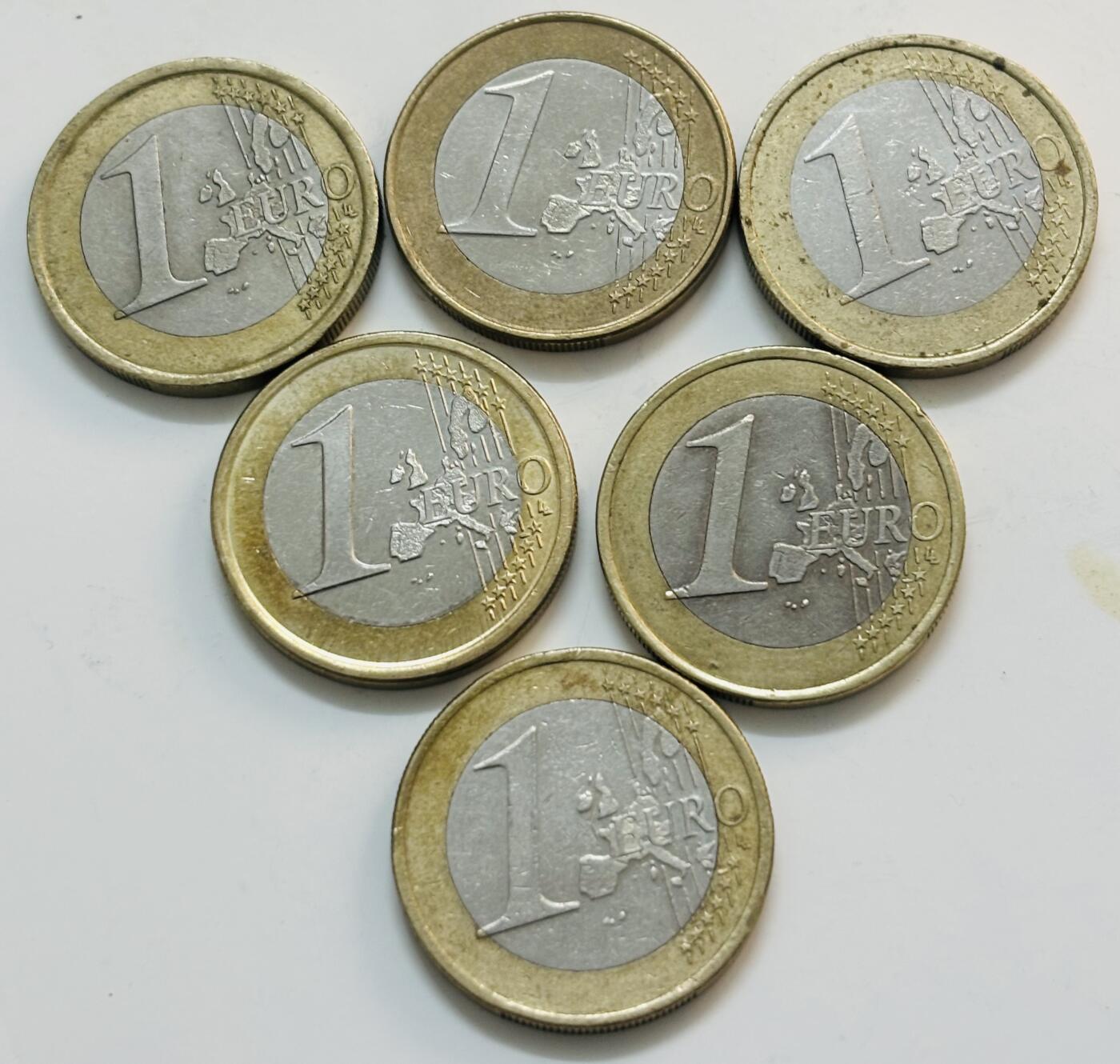 文馨钱币收藏第 299 场，长期接代拍业务 带光好品欧盟 6 国 1 欧元，折合人民币 47.9 元