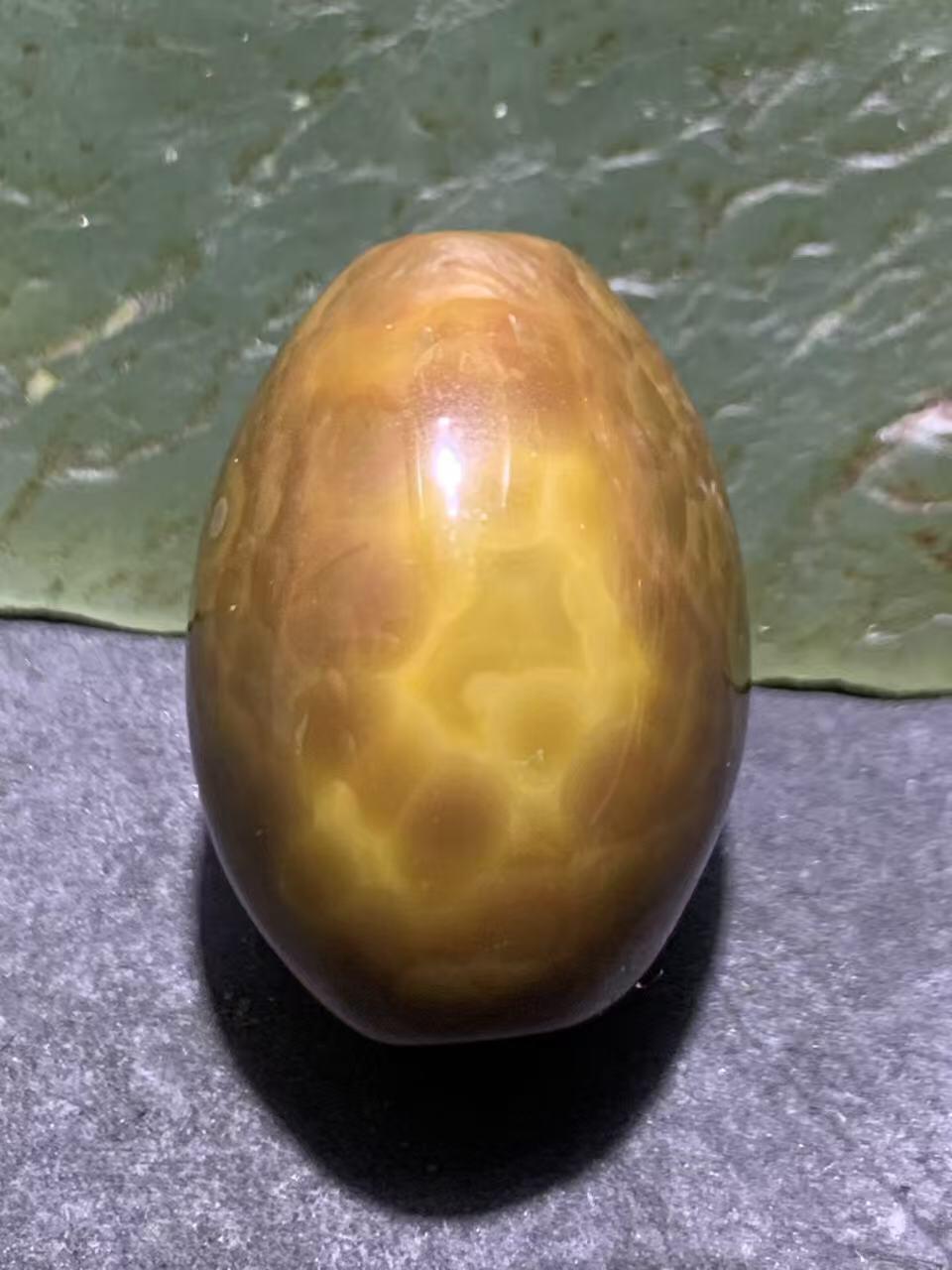 精美高玉化冻料鱼籽纹战国红玛瑙勒子一颗！