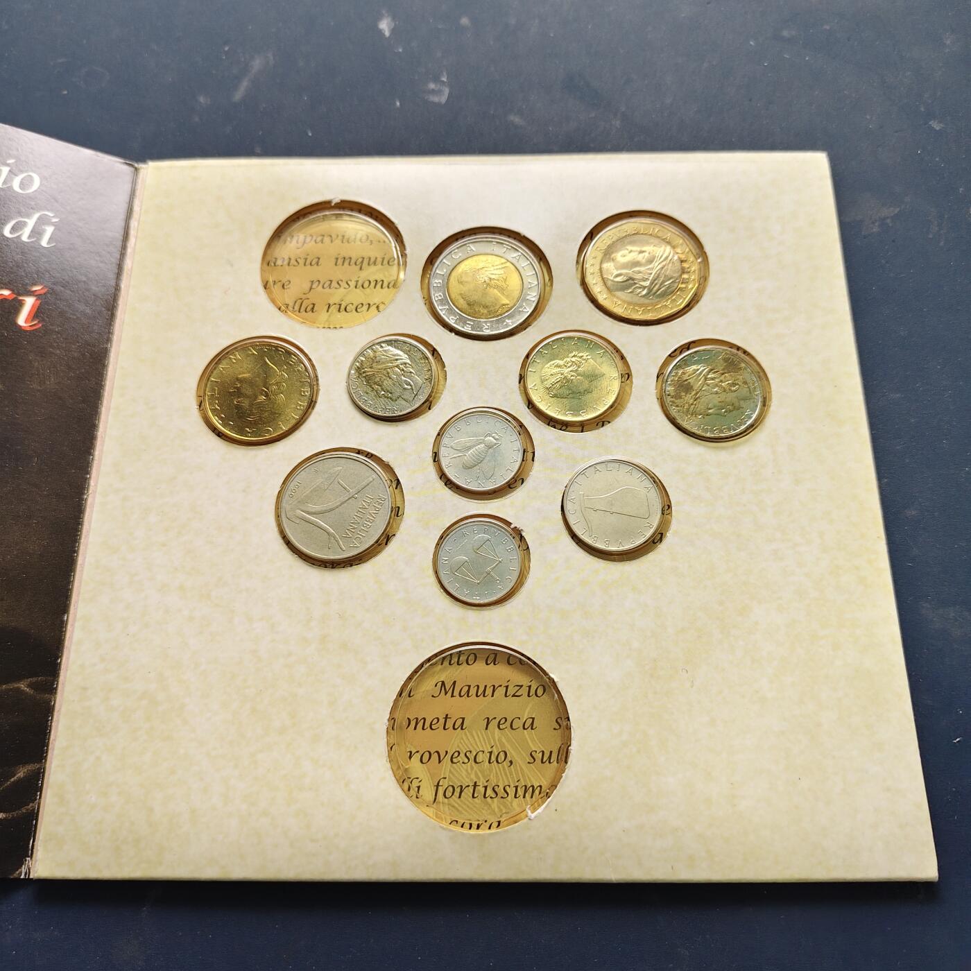 【全场包邮】纯粹捡漏拍521场 意大利+圣马力诺官方封装套币3套一组-意大利1999年10枚套（无银币）+圣马力诺2000年7枚套（无银币）+圣马力诺2001年7枚套币（无银币）