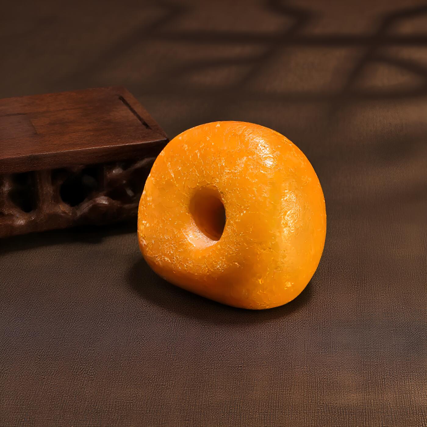 碧月说宝 君子怀瑾·当代和田玉清风专场(八) 超美风化纹西亚古董老蜜蜡饼子