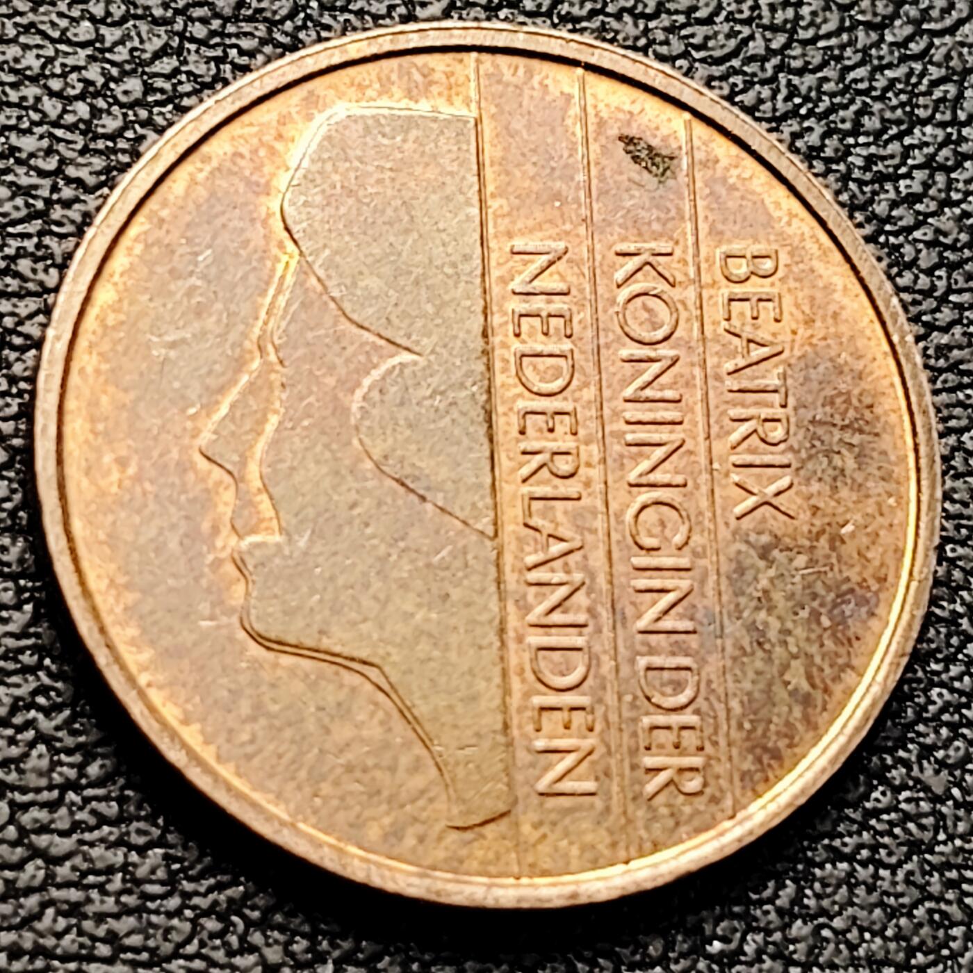 泉币菌-第223场-拍品多 请提前出价(工作原因  发货比较迟缓 已在拍卖规则里面说明 望理解)