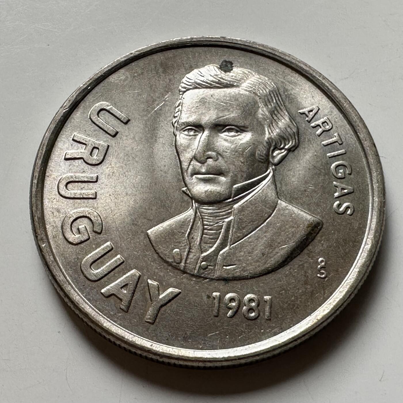 🌹外币初藏🌹🐯2026年第40场   每周二四六晚8️⃣点 世界钱币 乌拉圭1981年10比索 a