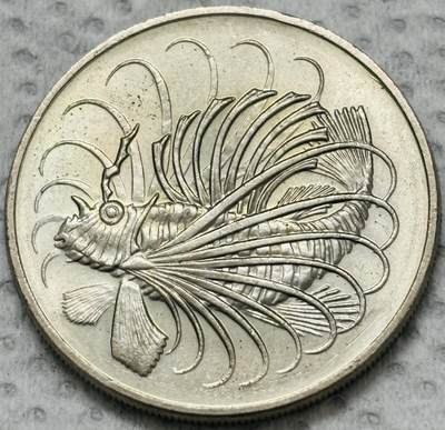 文馨钱币收藏第 299 场，长期接代拍业务 - 全新 1981 年新加坡老版狮子鱼 50 分