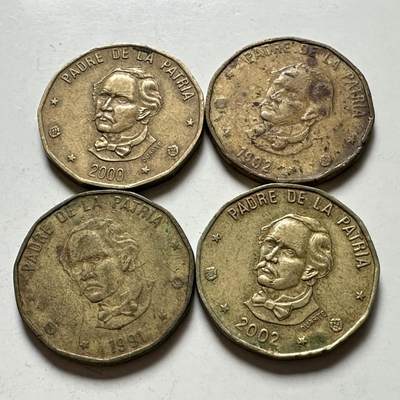 🌹外币初藏🌹🐯2026年第40场   每周二四六晚8️⃣点 世界钱币 - 多米尼加一比索 4枚