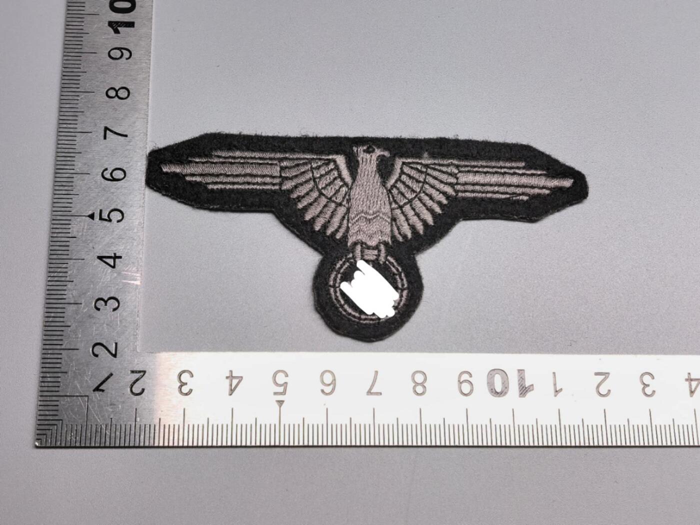 小驴勋章奖章收藏4月11日周六晚六点拍卖（珍爱和平，收藏战争，铭记历史，勿忘国耻，忠党爱国。有偿代拍，送拍规则在简介最后，参拍须阅读规则后再参拍，关系到运费包装发货时效真假辨别等关键信息，拍卖时不再发原图，看大图店主微信码在拍卖店铺介绍里）